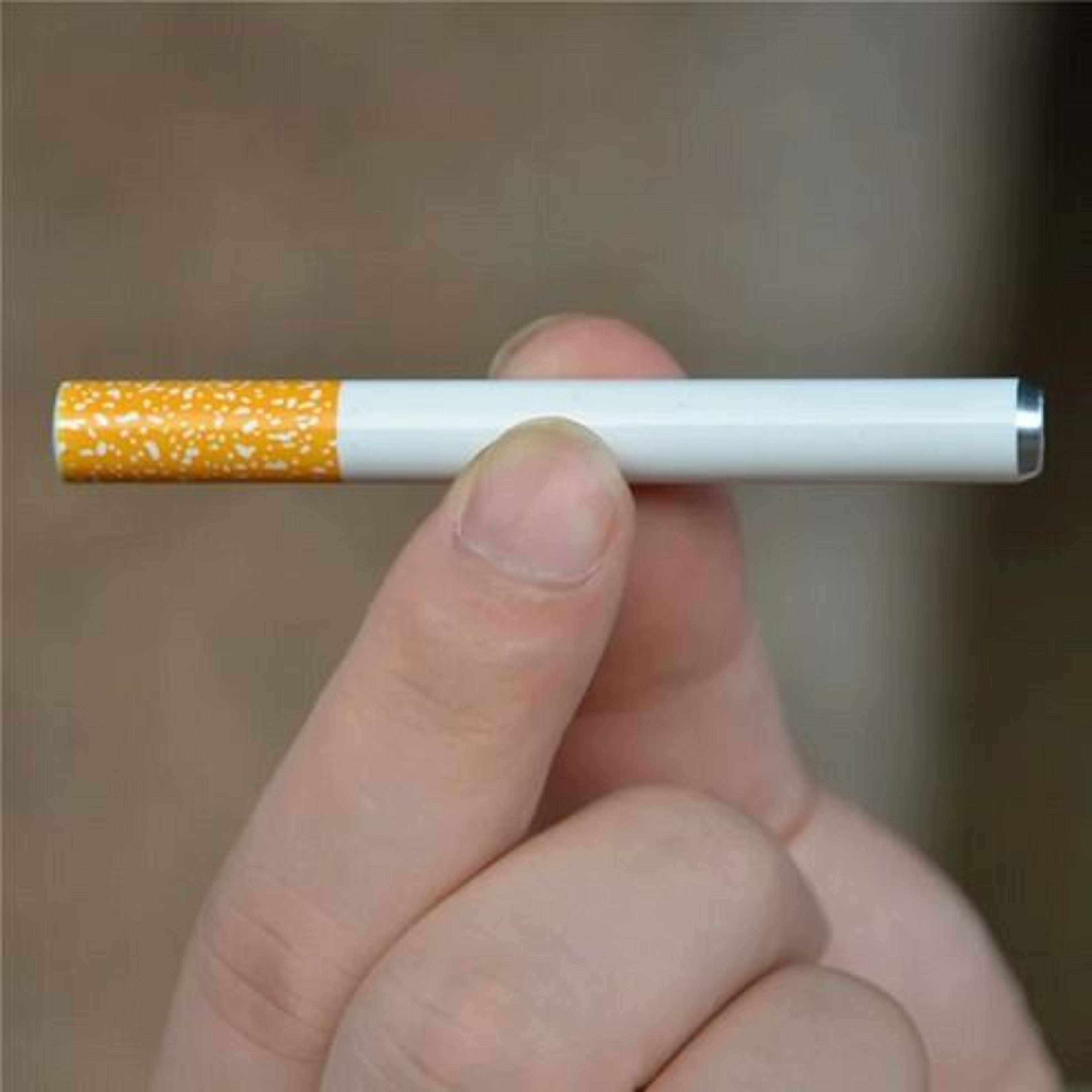 aluminum one hitter pipe, bat tobacco smoking, premium dugout accessories for a smooth session