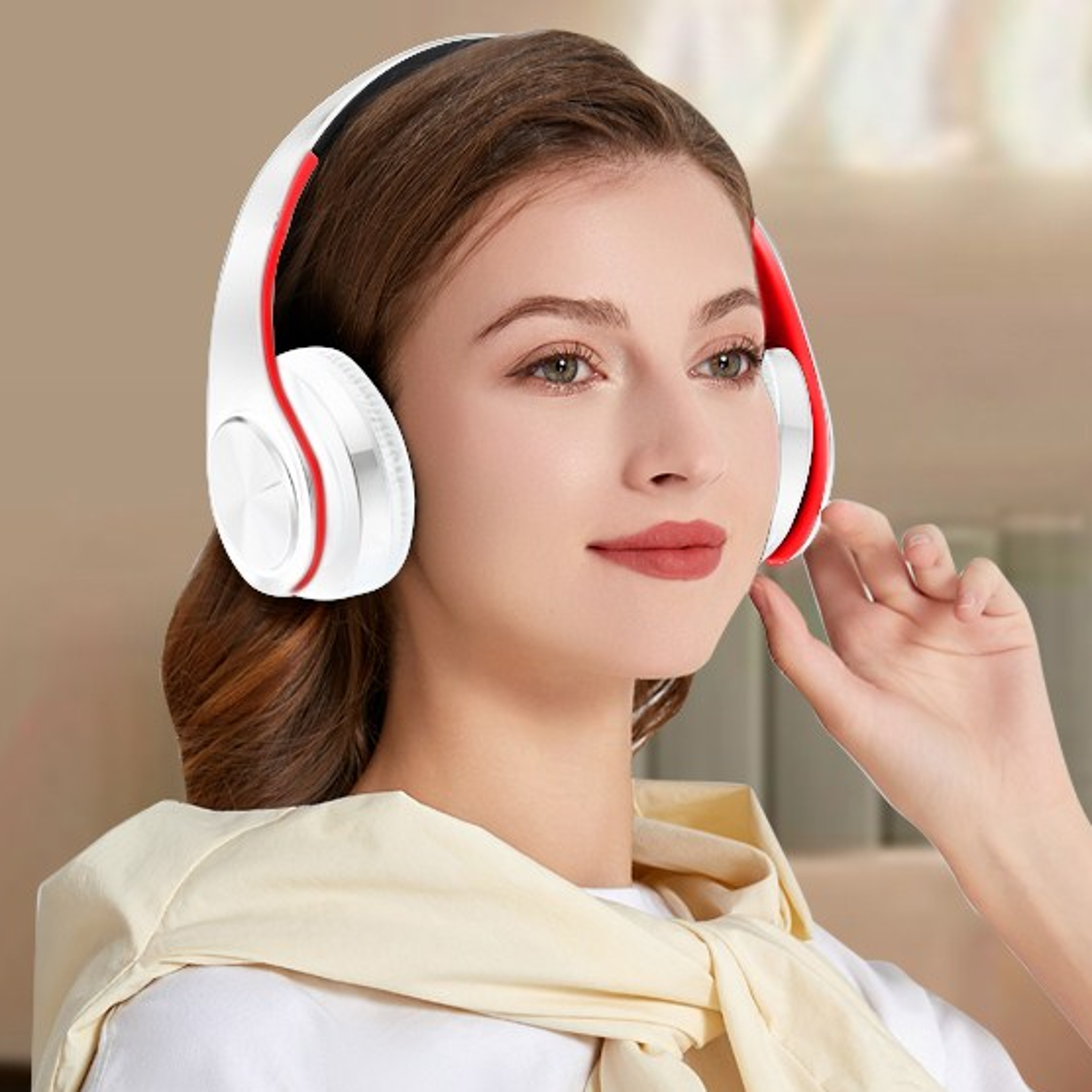 foldable wireless bluetooth headphones with stereo sound and microphone
