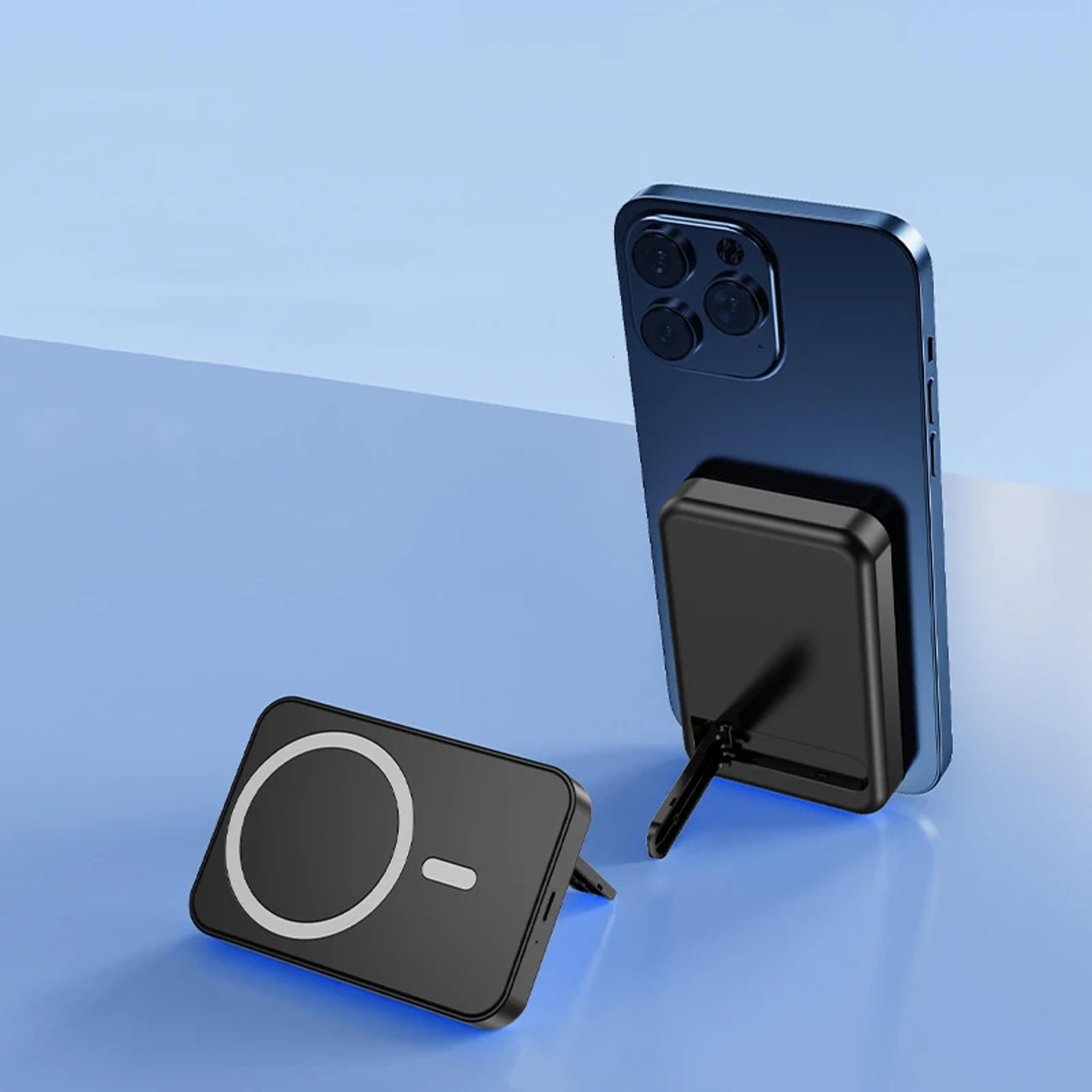 Power Bank Magnetic Wireless Fast Charger With Foldable Stand 2