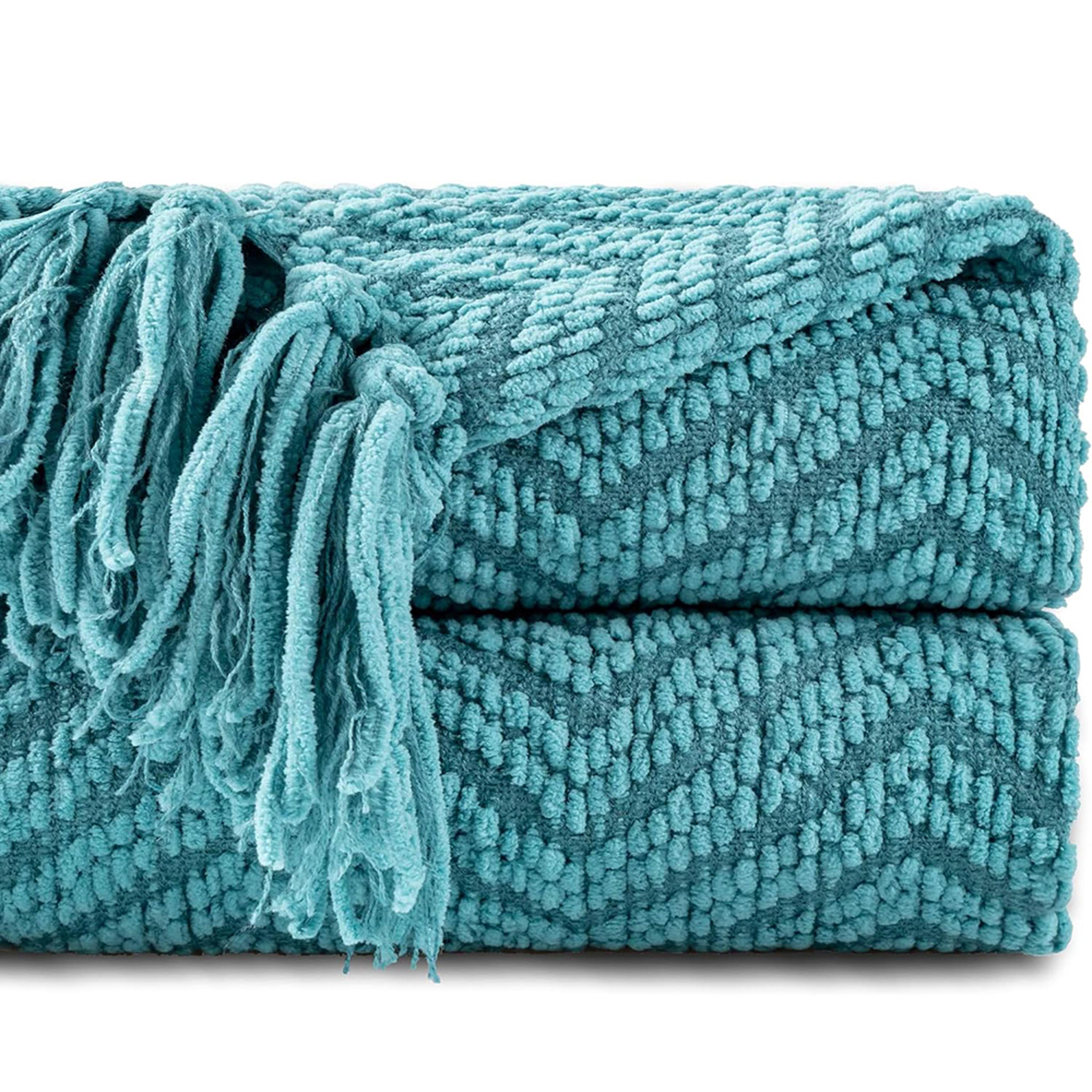 Battilo Chenille Throw Blanket Soft Thick Knitted Throw Blanket For Couch Sofa  Bed Decor 1