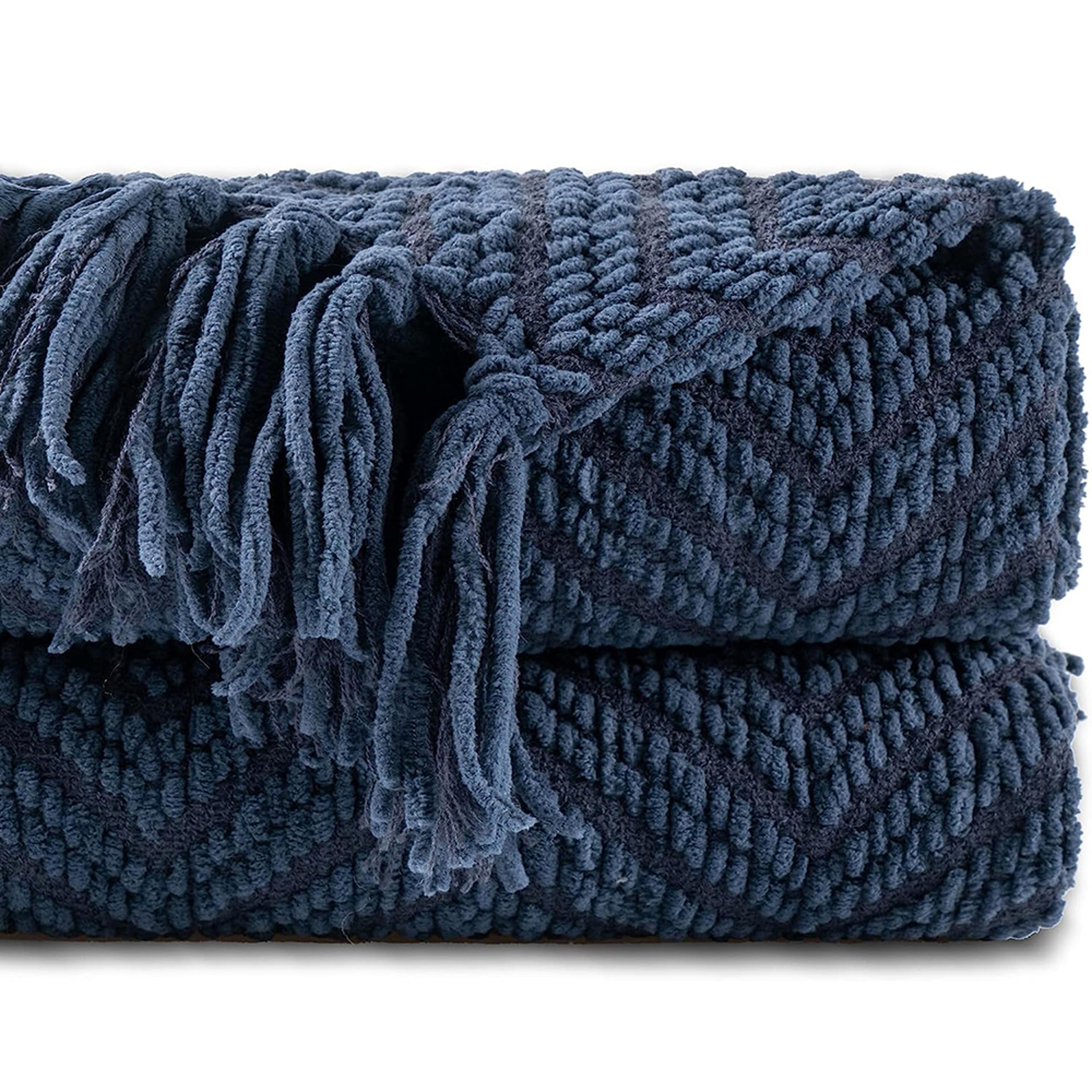 Battilo Chenille Throw Blanket Soft Thick Knitted Throw Blanket For Couch Sofa  Bed Decor 3
