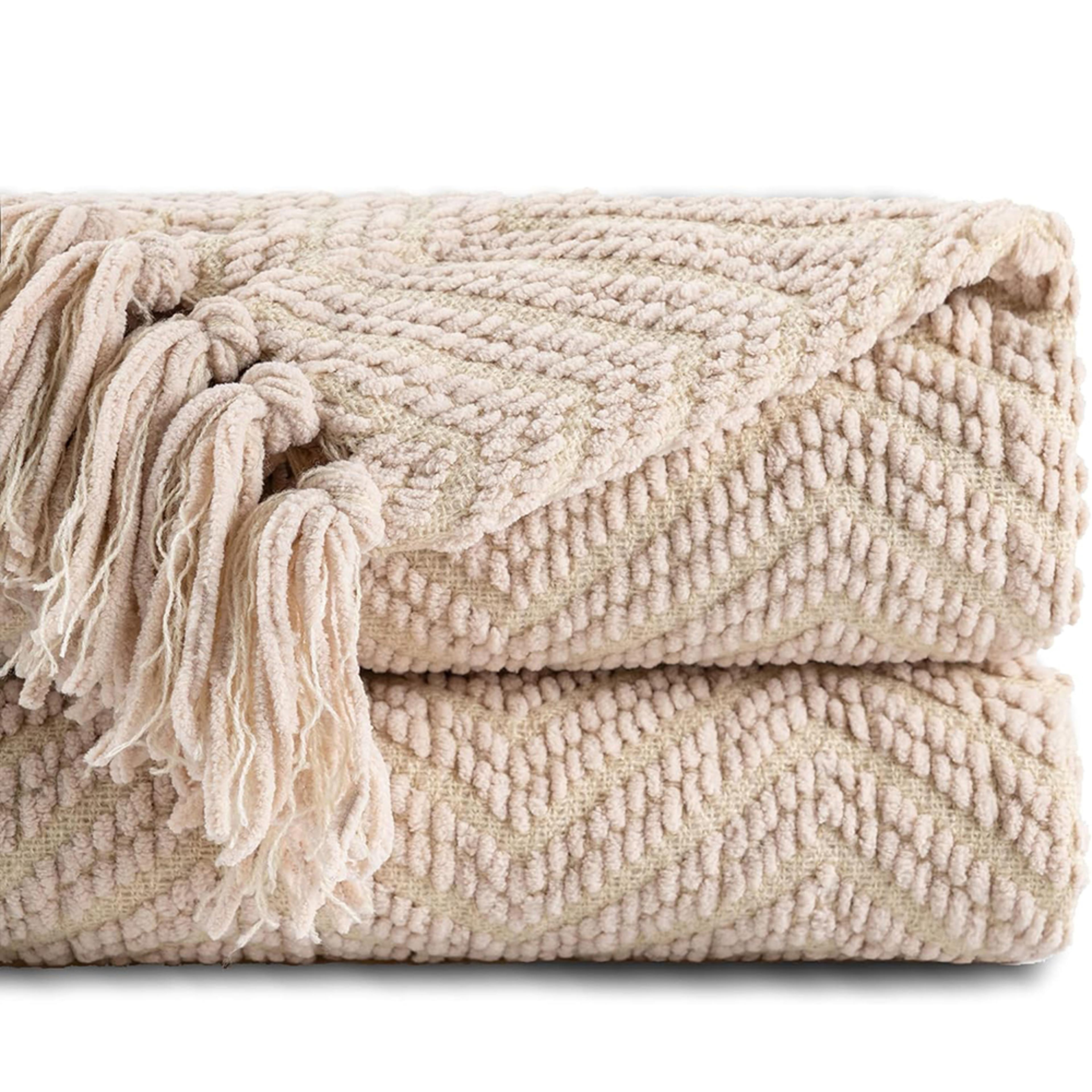 Battilo Chenille Throw Blanket Soft Thick Knitted Throw Blanket For Couch Sofa  Bed Decor 4