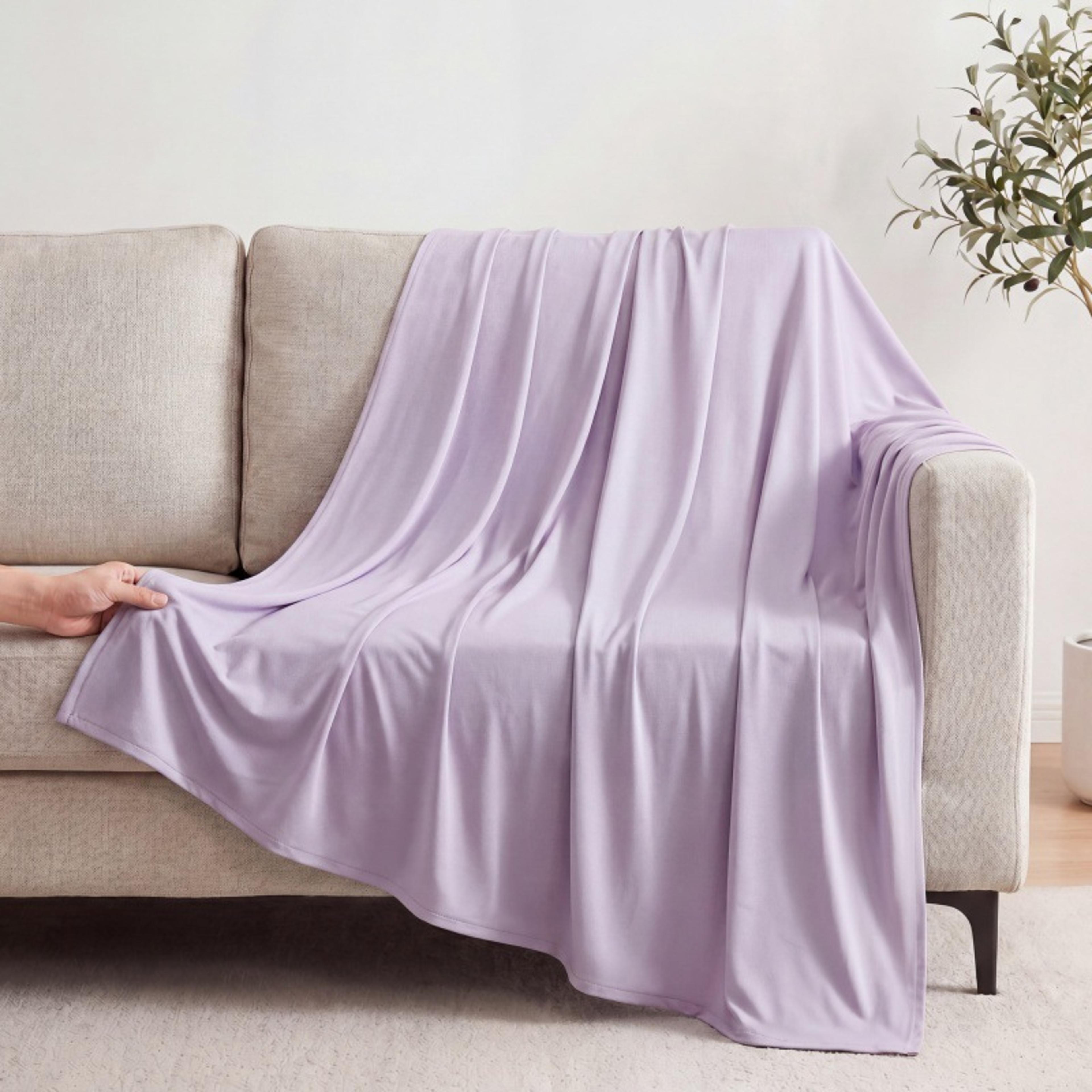 Ice Silk Cooling Blanket Lightweight Breathable Summer Blanket For Bed Sofa  Travel 4