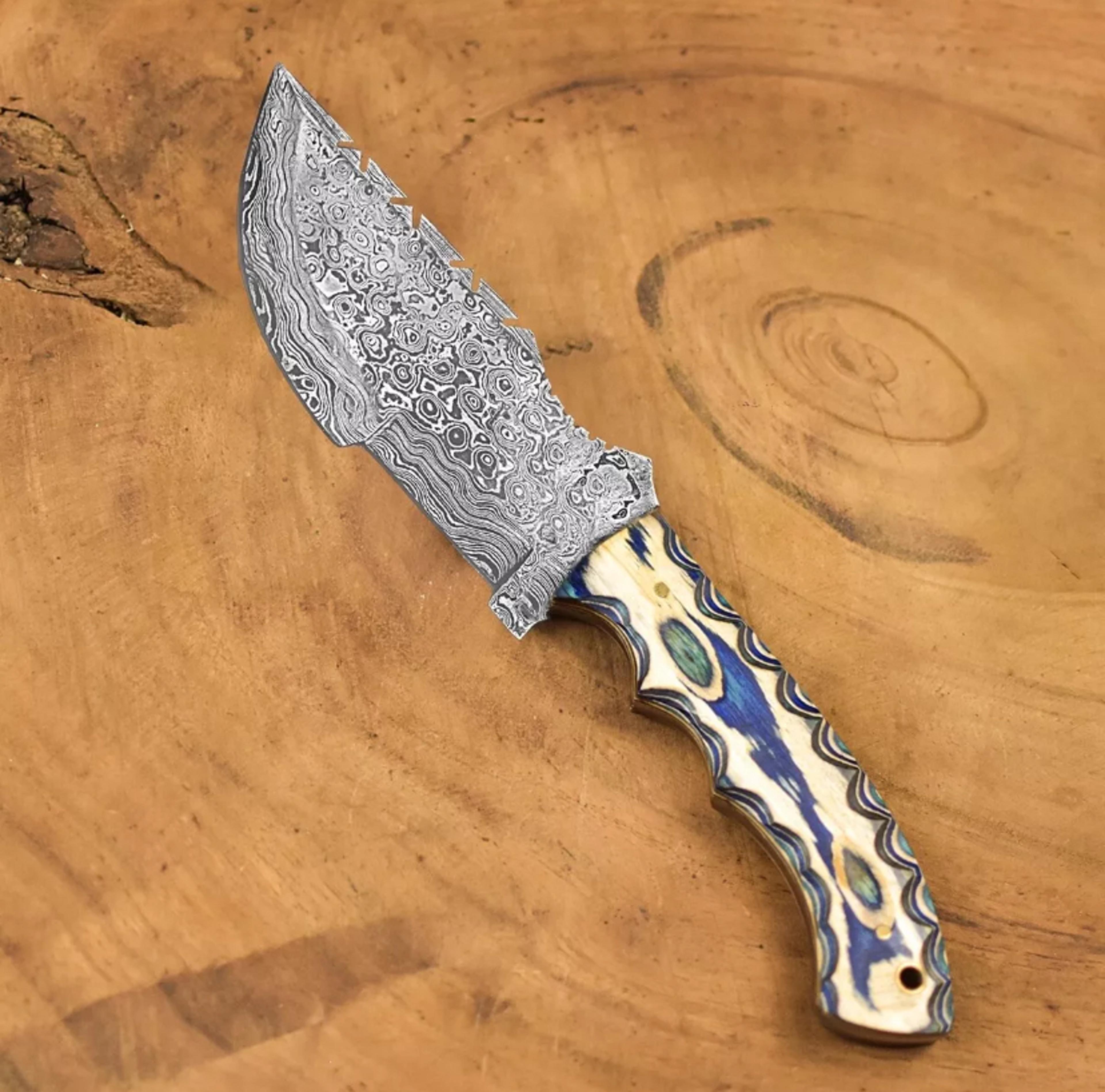 damascus steel hunting/camping/tracker knife paka wood handle with leather sheath
