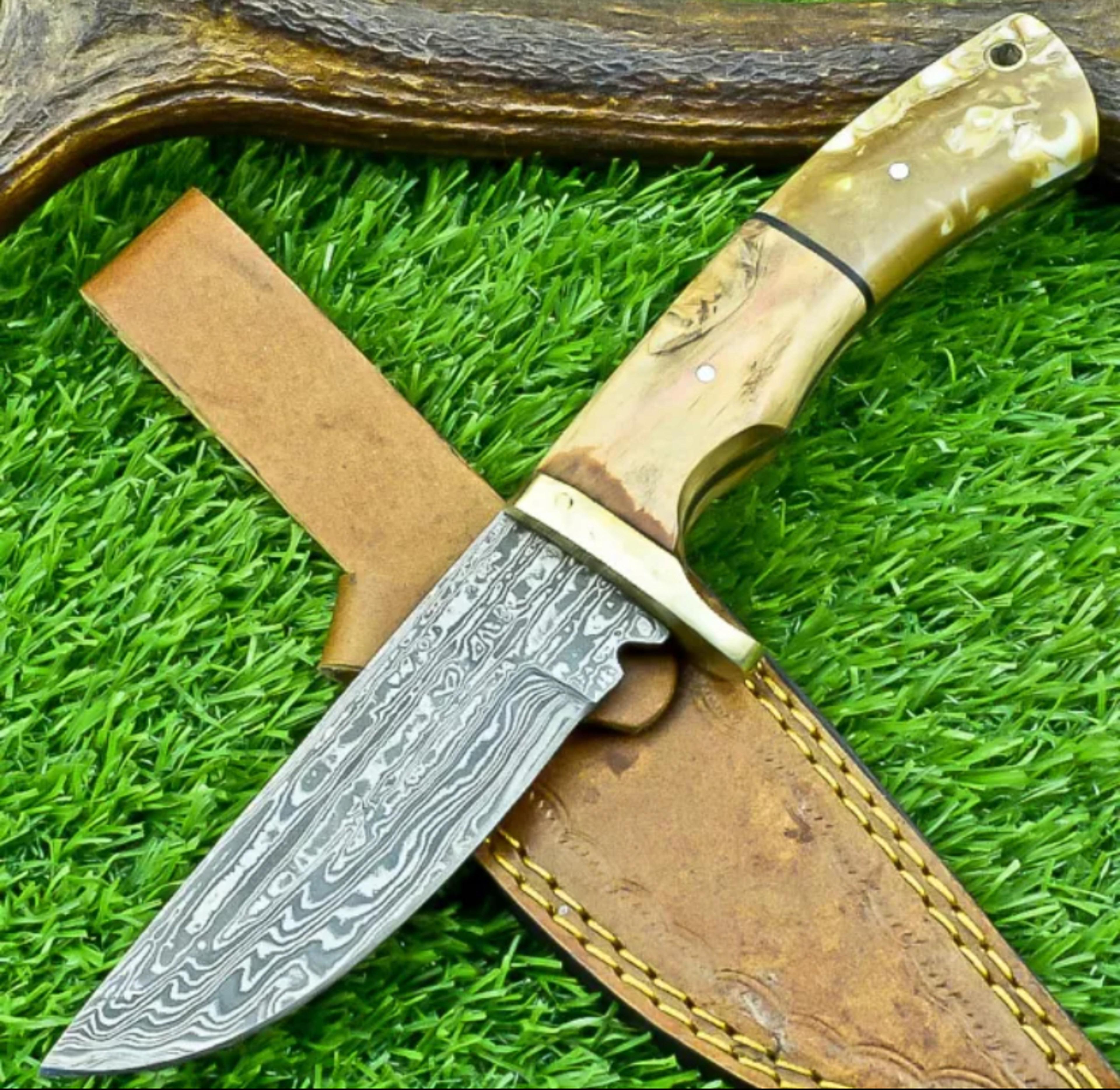 hand forged damascus steel skinner knife hunting knife, camping knife with leather sheath