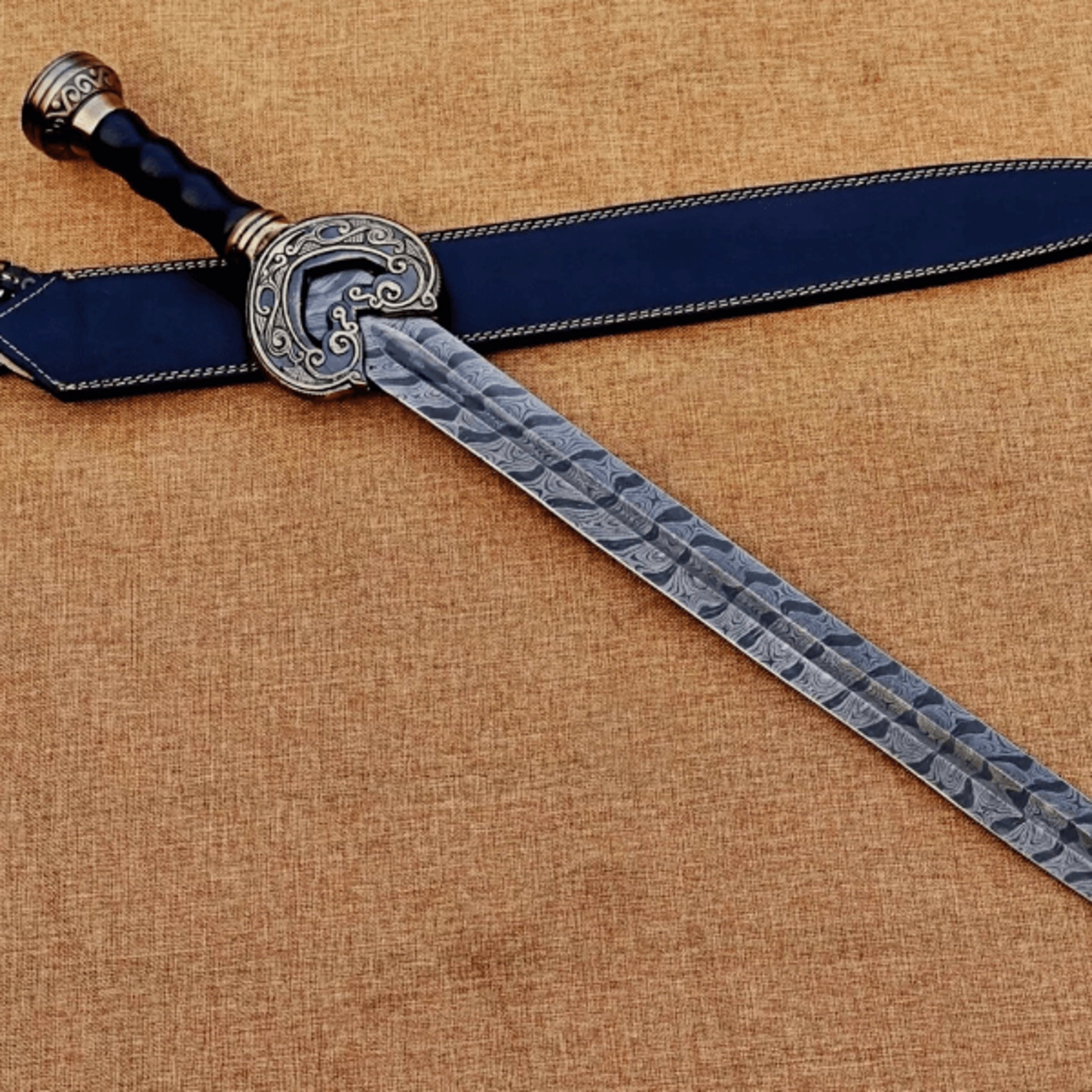 king theoden herugrim viking sword - elite damascus steel, leather-wrapped handle