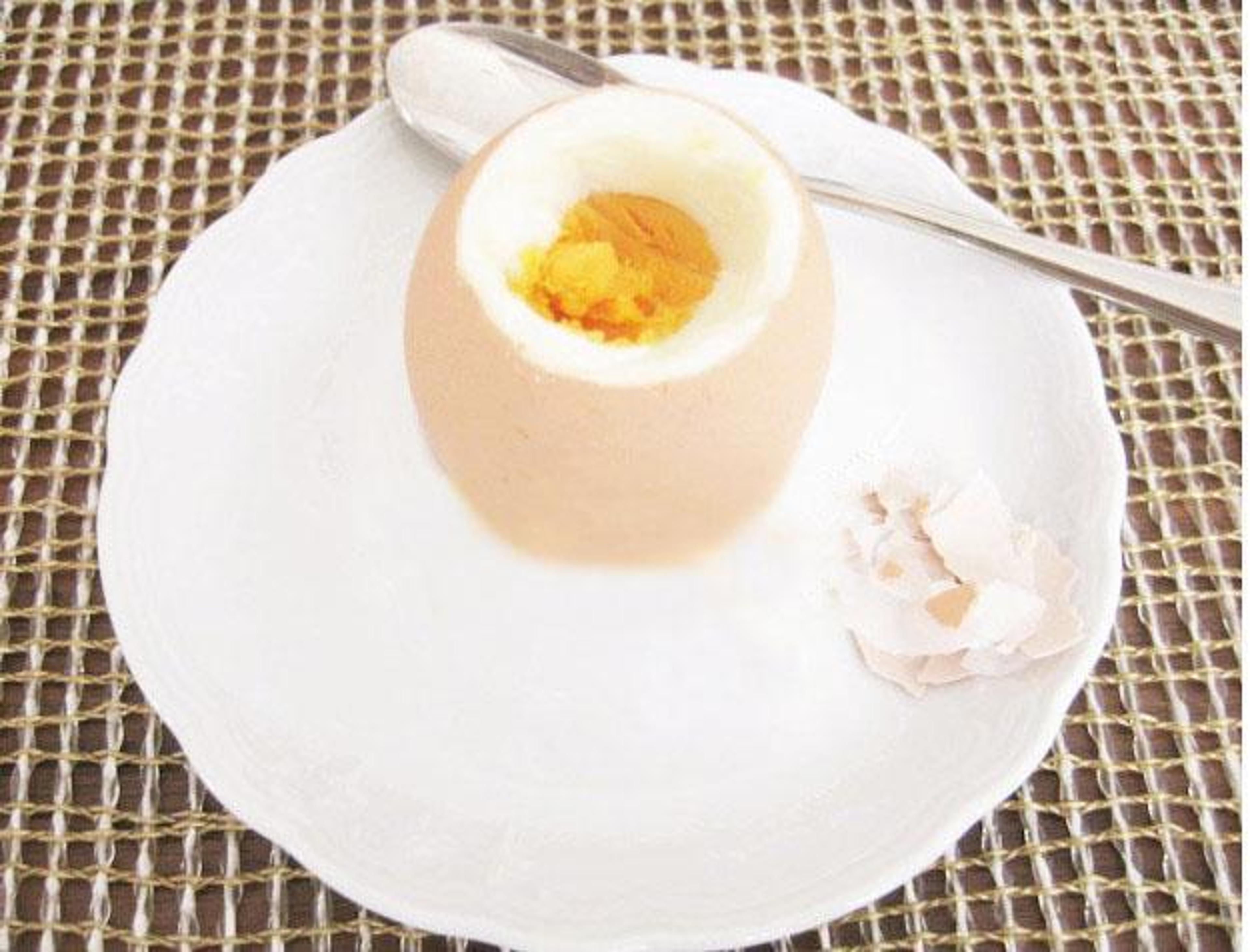 Premium Stainless Steel Boiled Egg Shell Cutter  Egg Topper Kitchen Tool 5