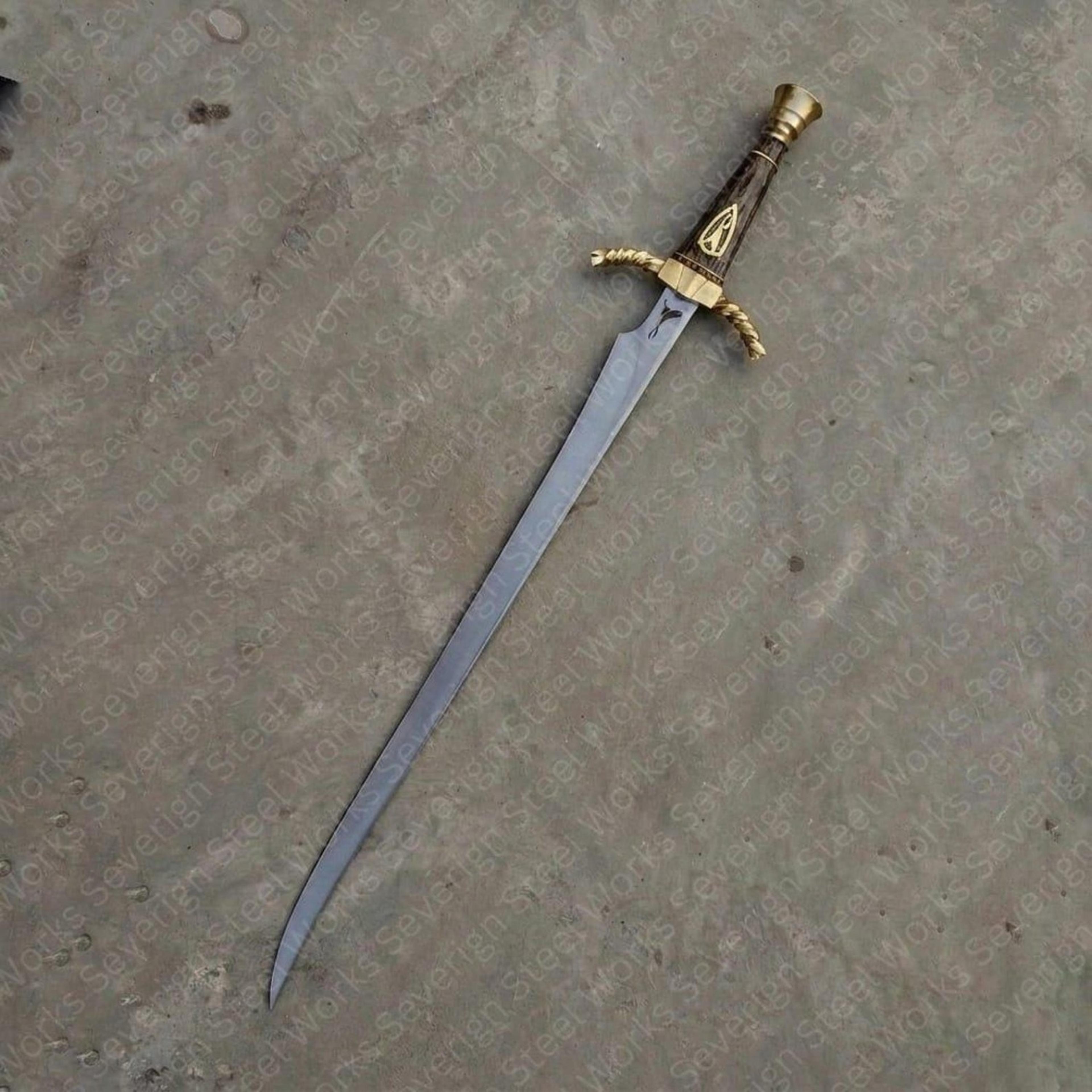 Master 9260 High Carbon Steel Fantasy Sword HandForged Medieval Blade With Engraved Heron Mark 5jpg