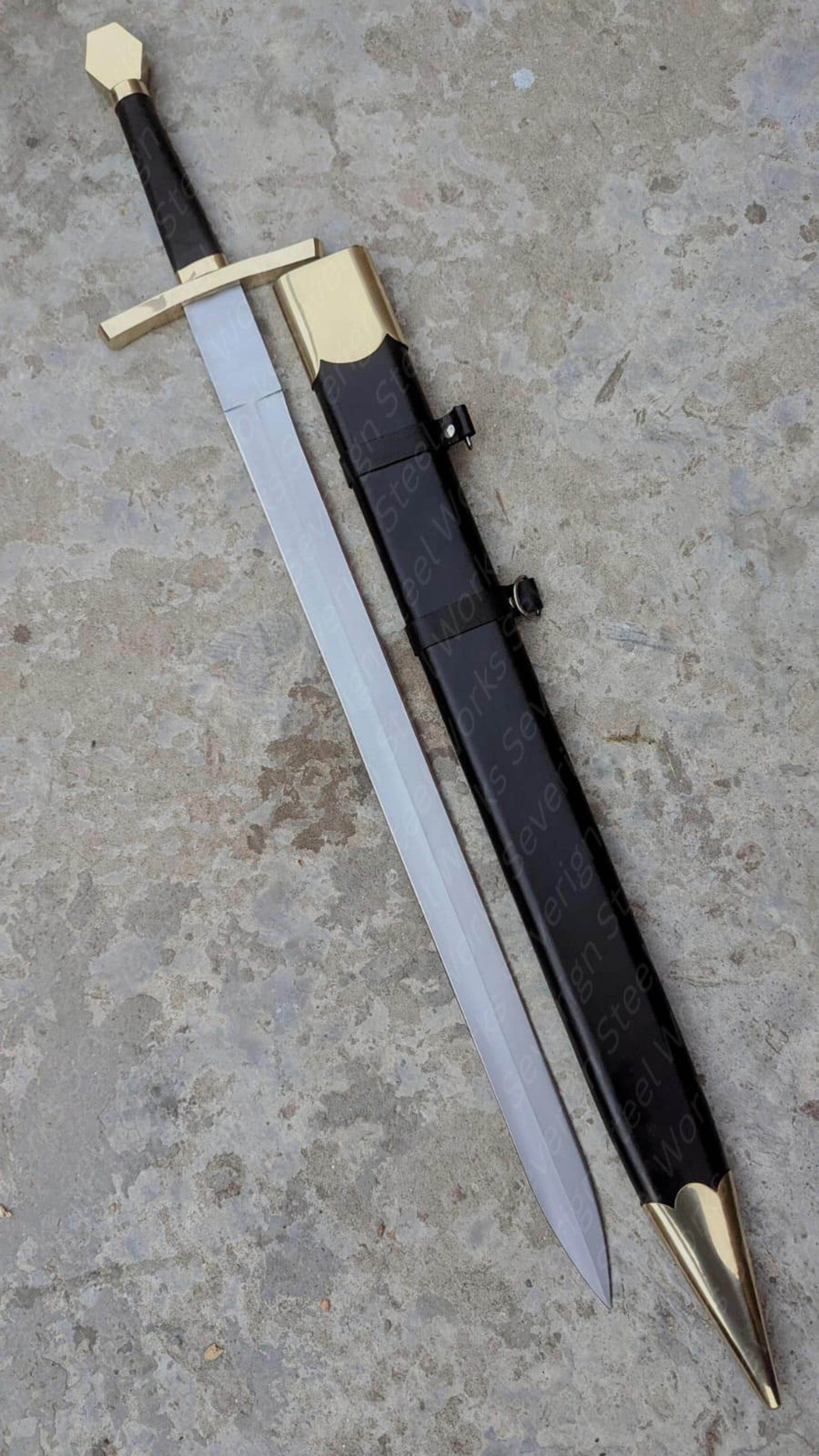 35 High Carbon Steel Hanwei Agincourt Medieval Collectible Historic Replica With Brass Accents 6