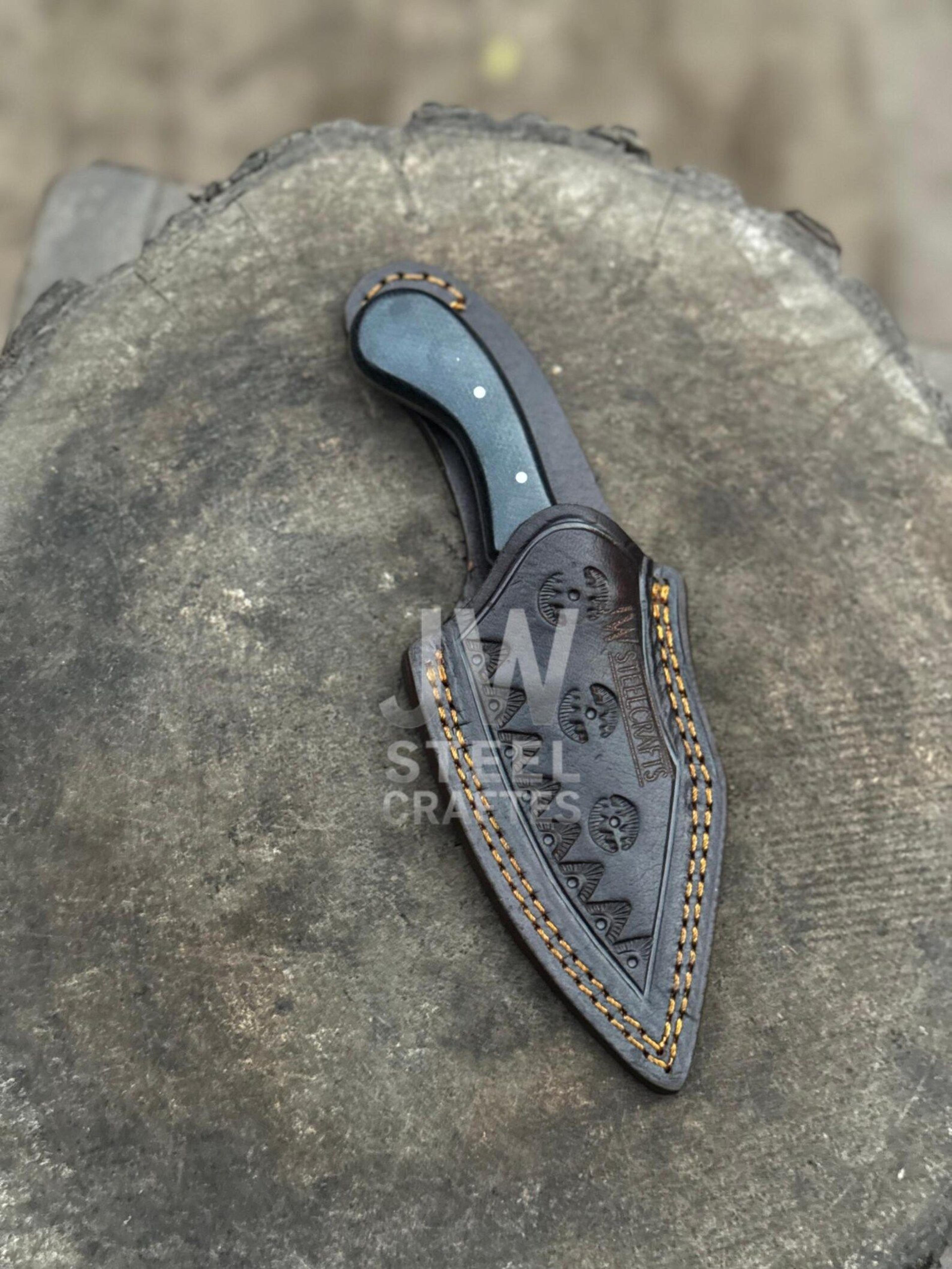 Handmade Mini Damascus Skinner Knife With Unique Horn Handle And Leather Sheath  Perfect For O 3