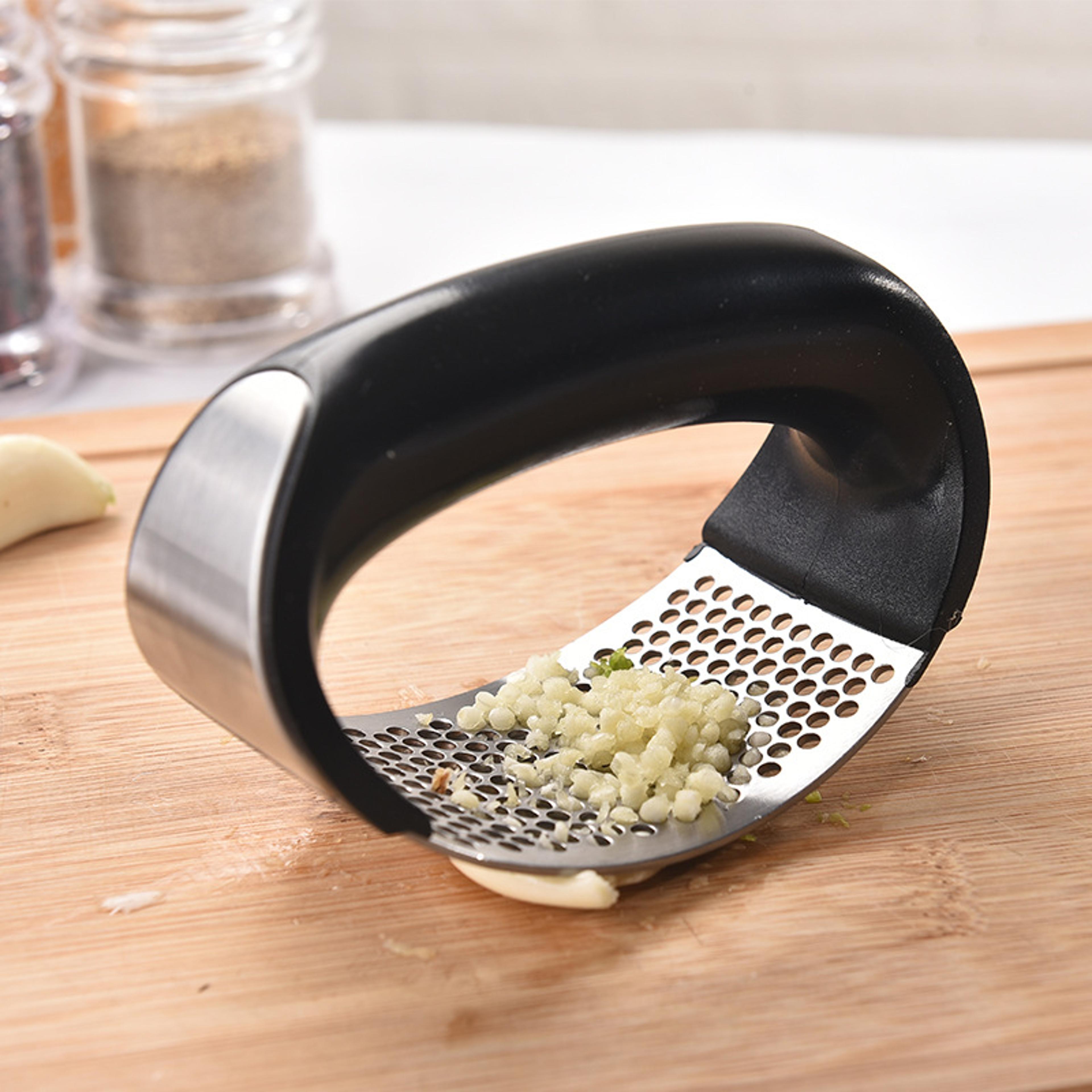 Manual Stainless Steel Garlic Press Crusher Mincer For Easy Chopping Kitchen Gadget For Garlic And  1