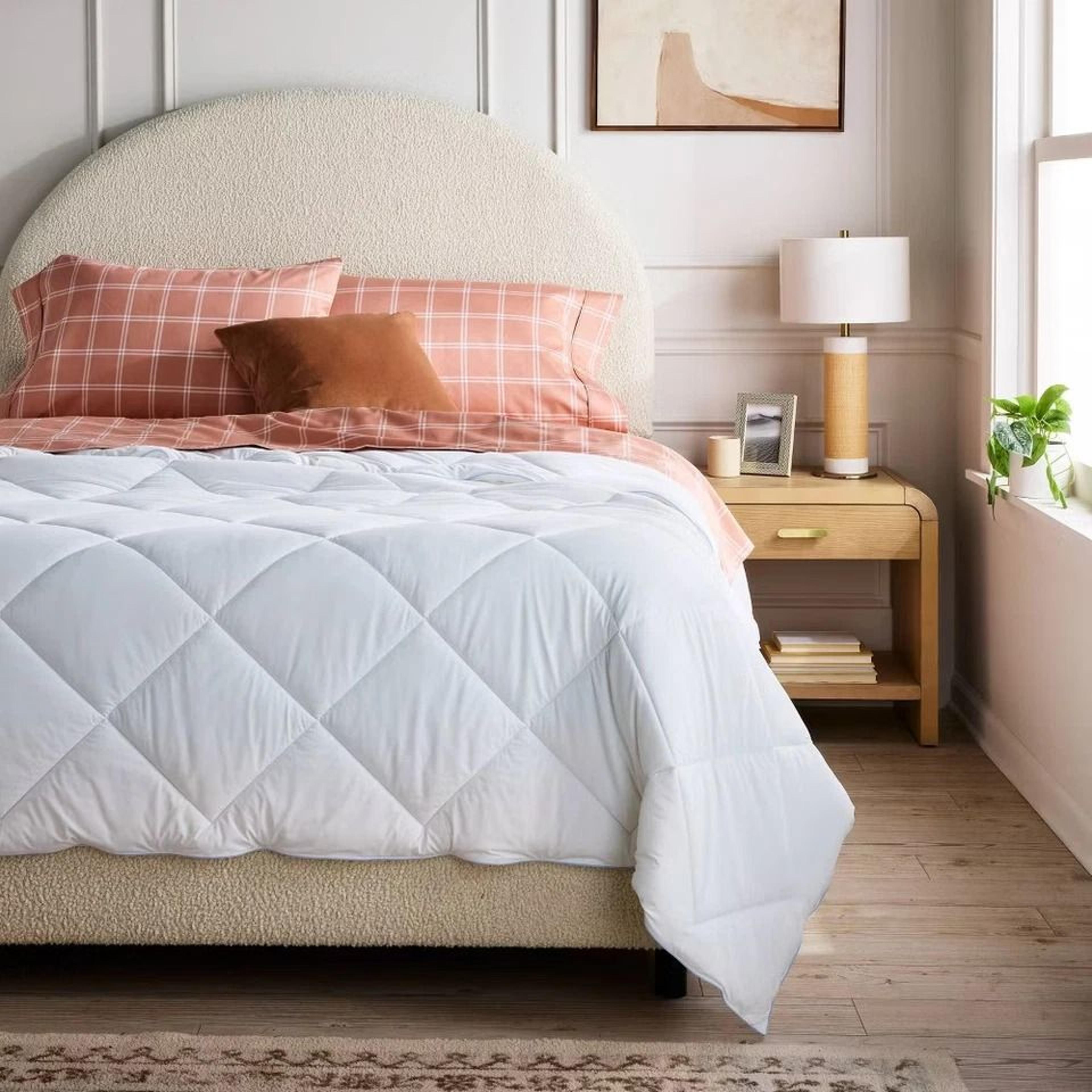 FullQueen Cool Touch Down Alternative Duvet Insert Threshold Cooling Soft Polyester Fiber Ideal For 4