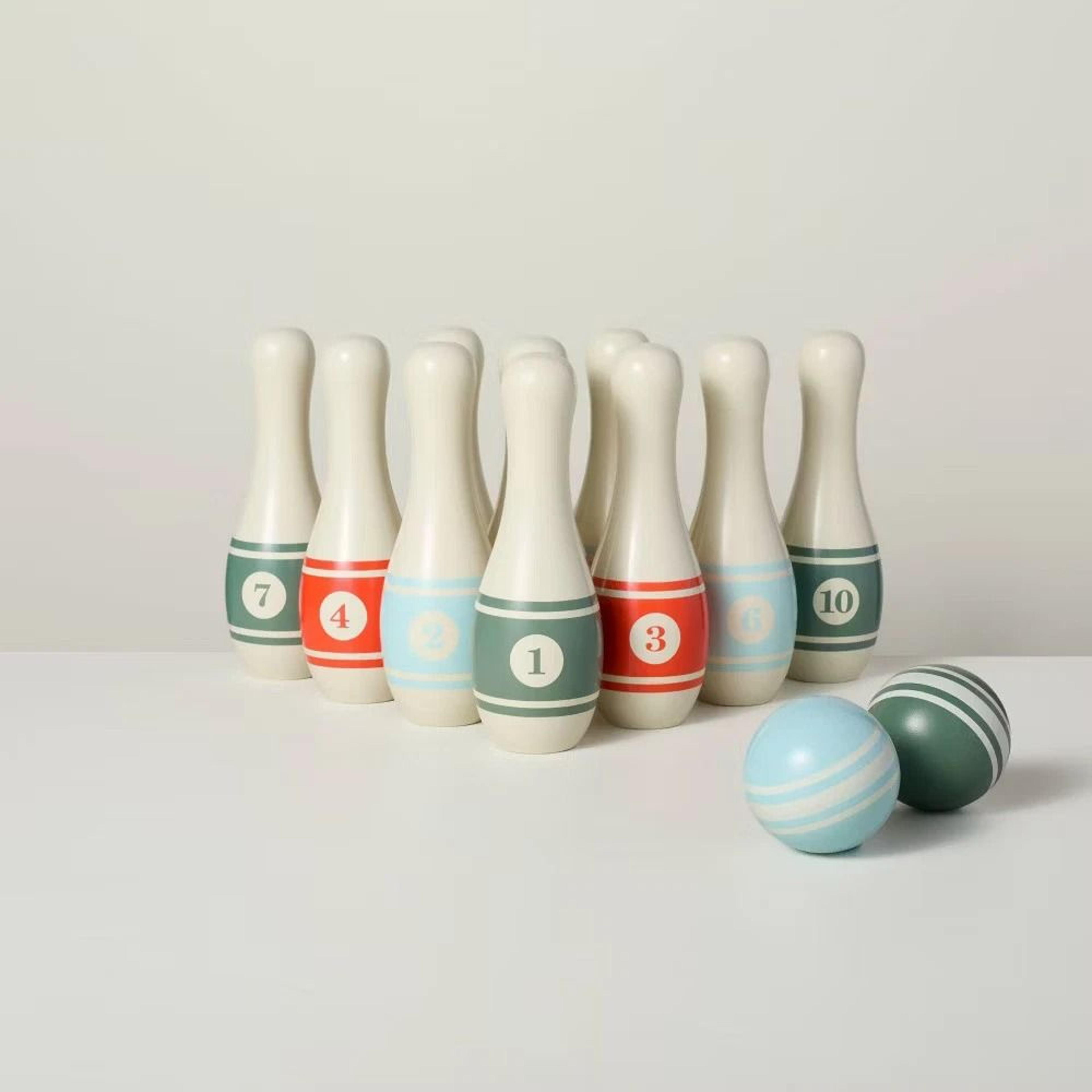 Hearth  Hand Lawn Bowling Set With Magnolia Wooden Pins  Carrying Bag For Family Outdoor Games 3