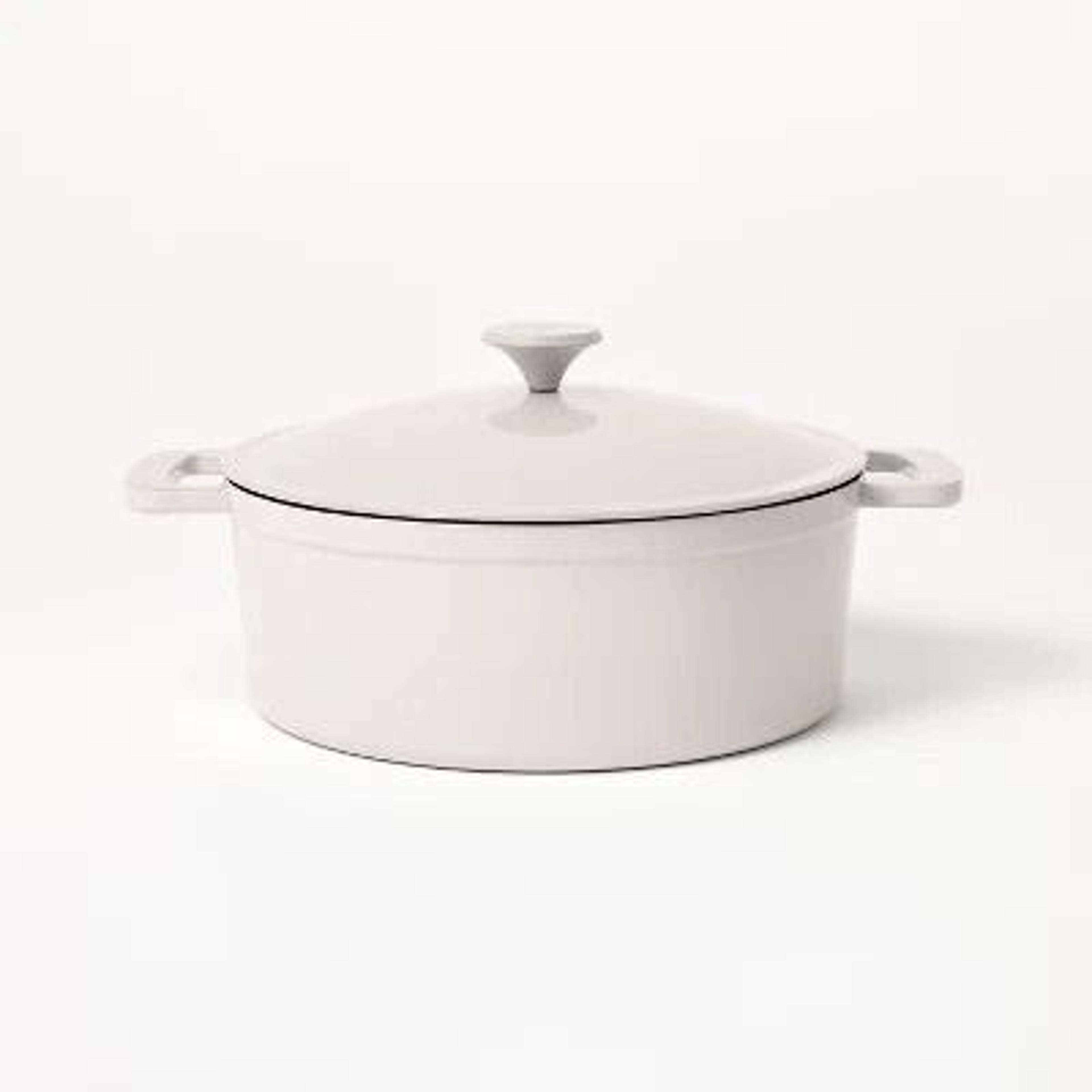 light gray enamel dutch oven, enameled cast iron, oven safe, induction & gas stove compatible
