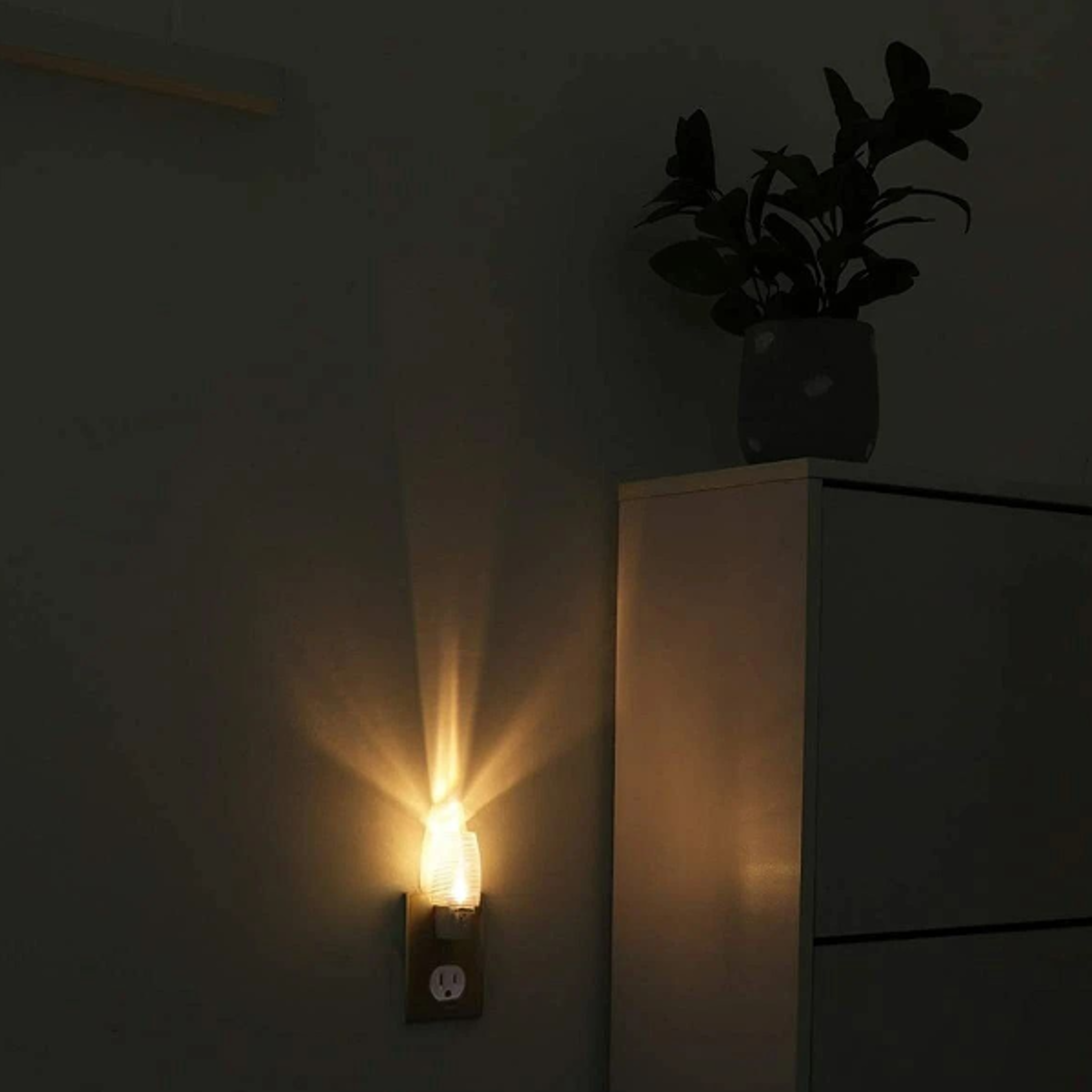 plug in led night light with manual on/off switch, warm white glow