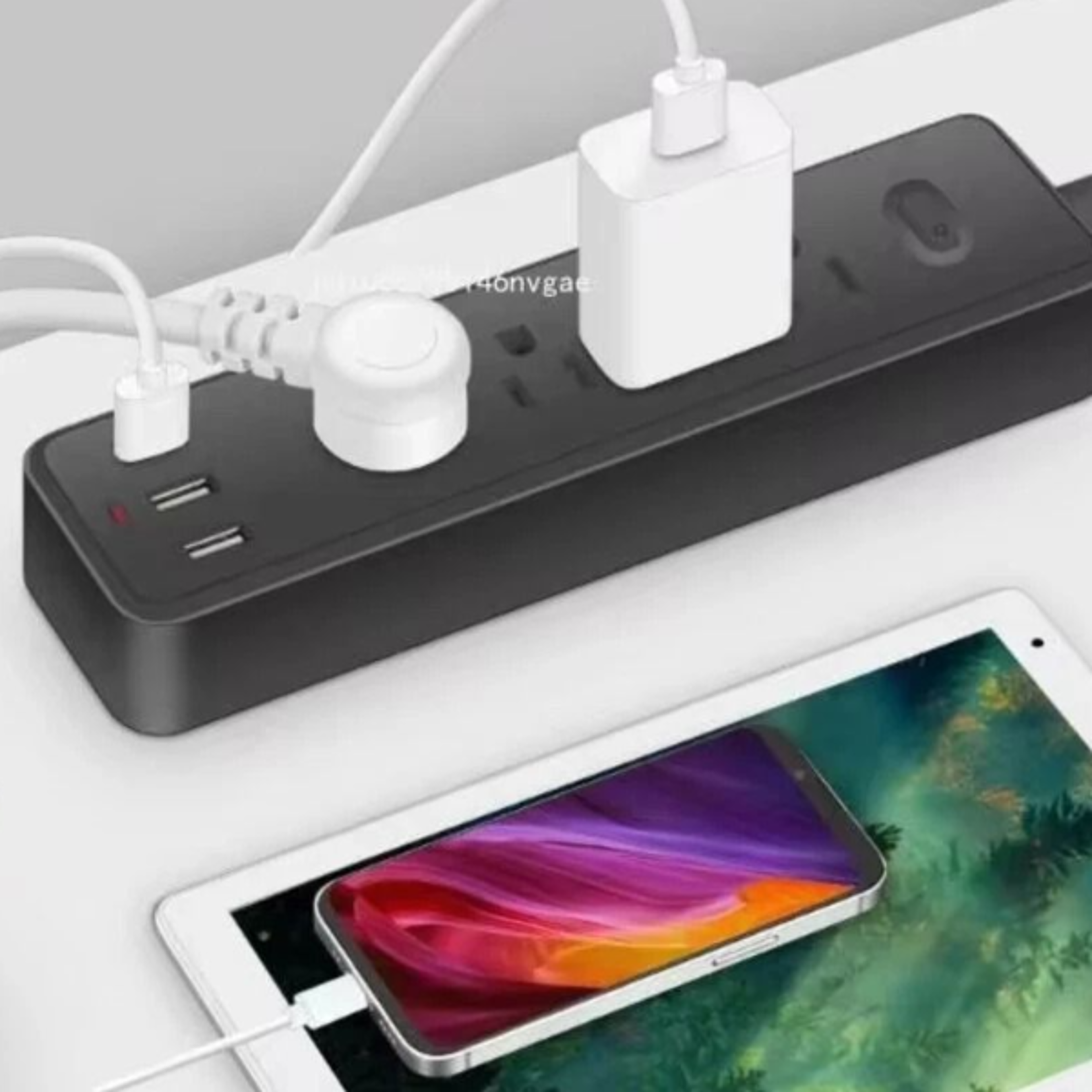 wall mountable surge protector power strip with 3 usb ports & 4 outlets ideal for home & office use
