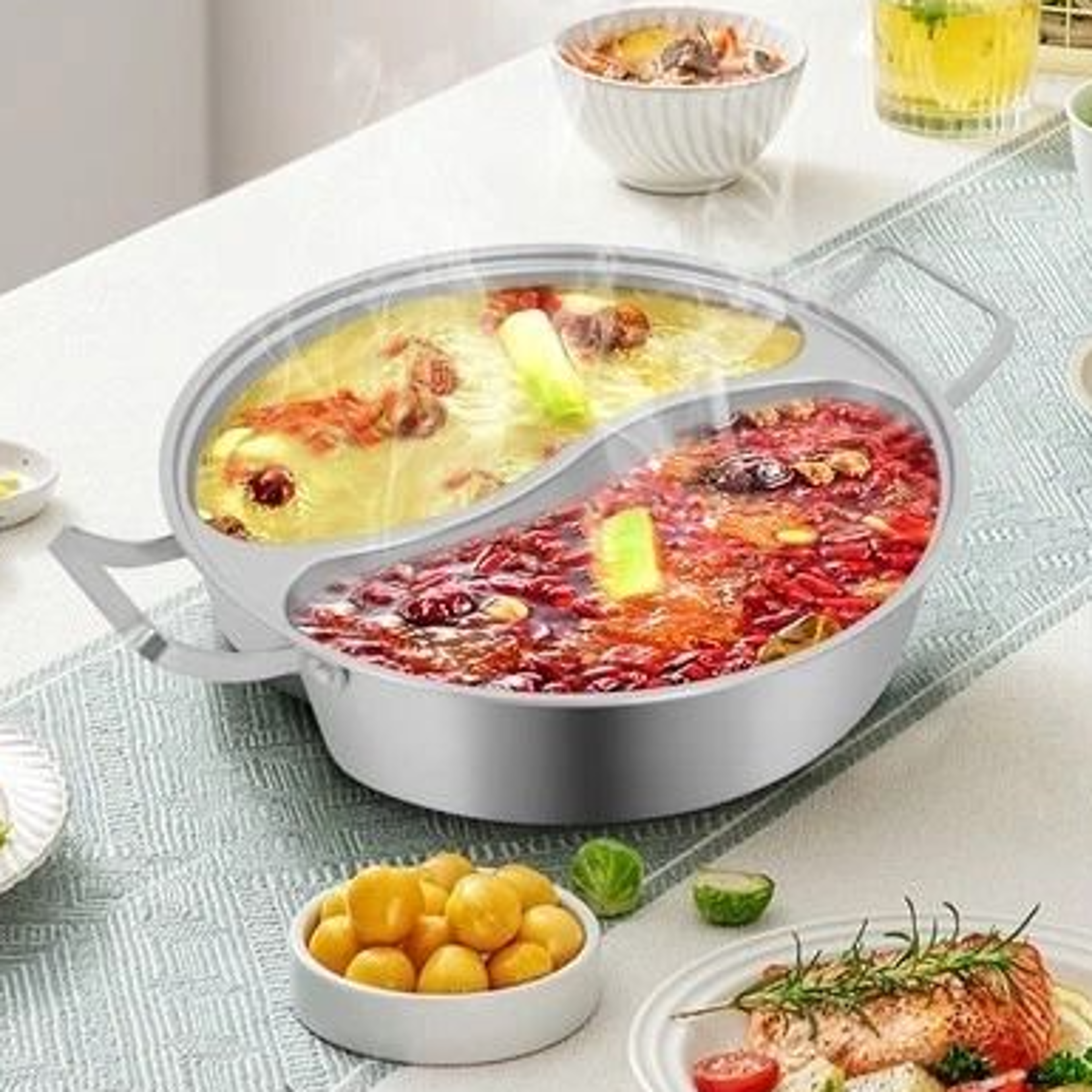 dual flavor divided hot pot with clear lid for shabu shabu and family dining