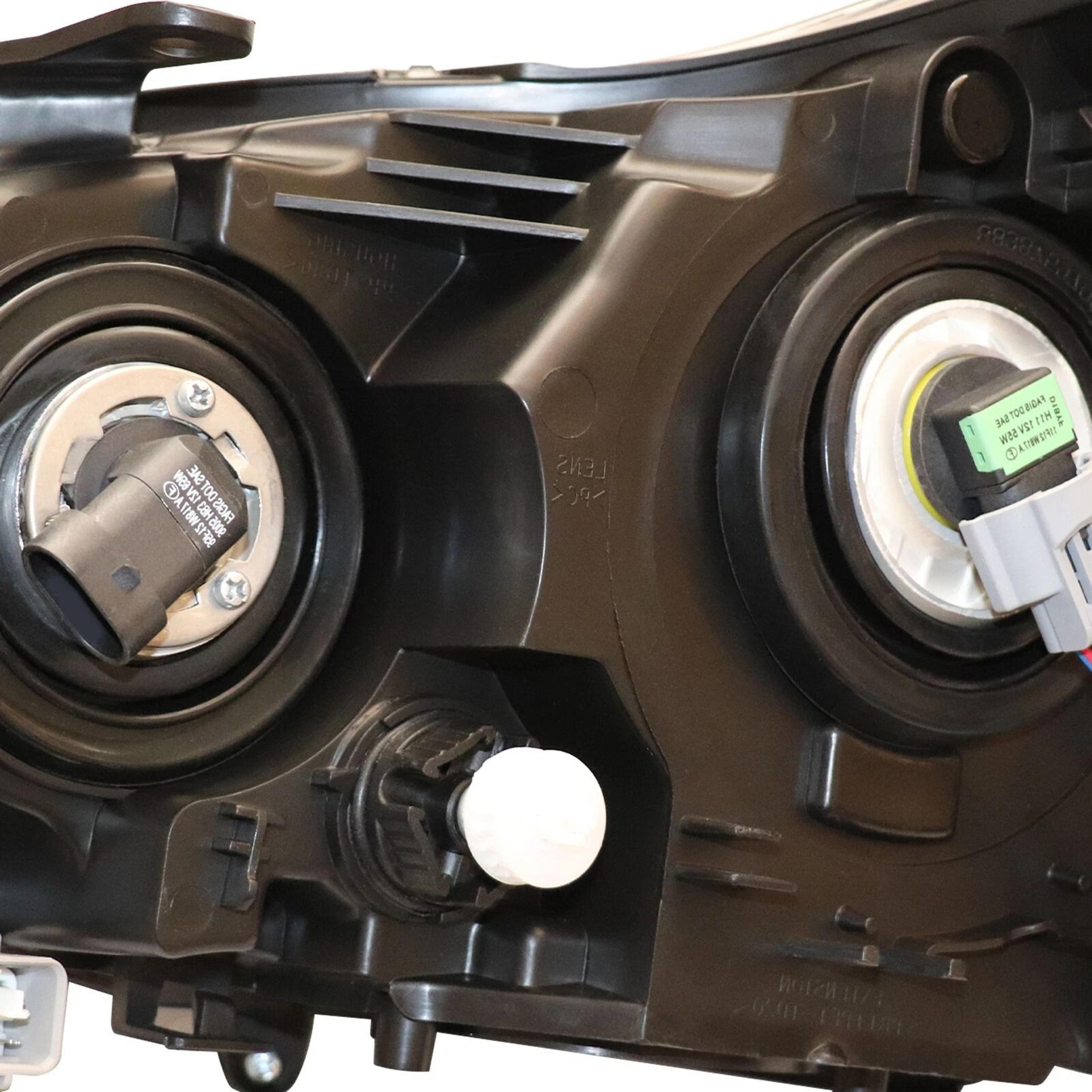 Subaru Crosstrek Passenger Side Halogen Headlight Assembly 11