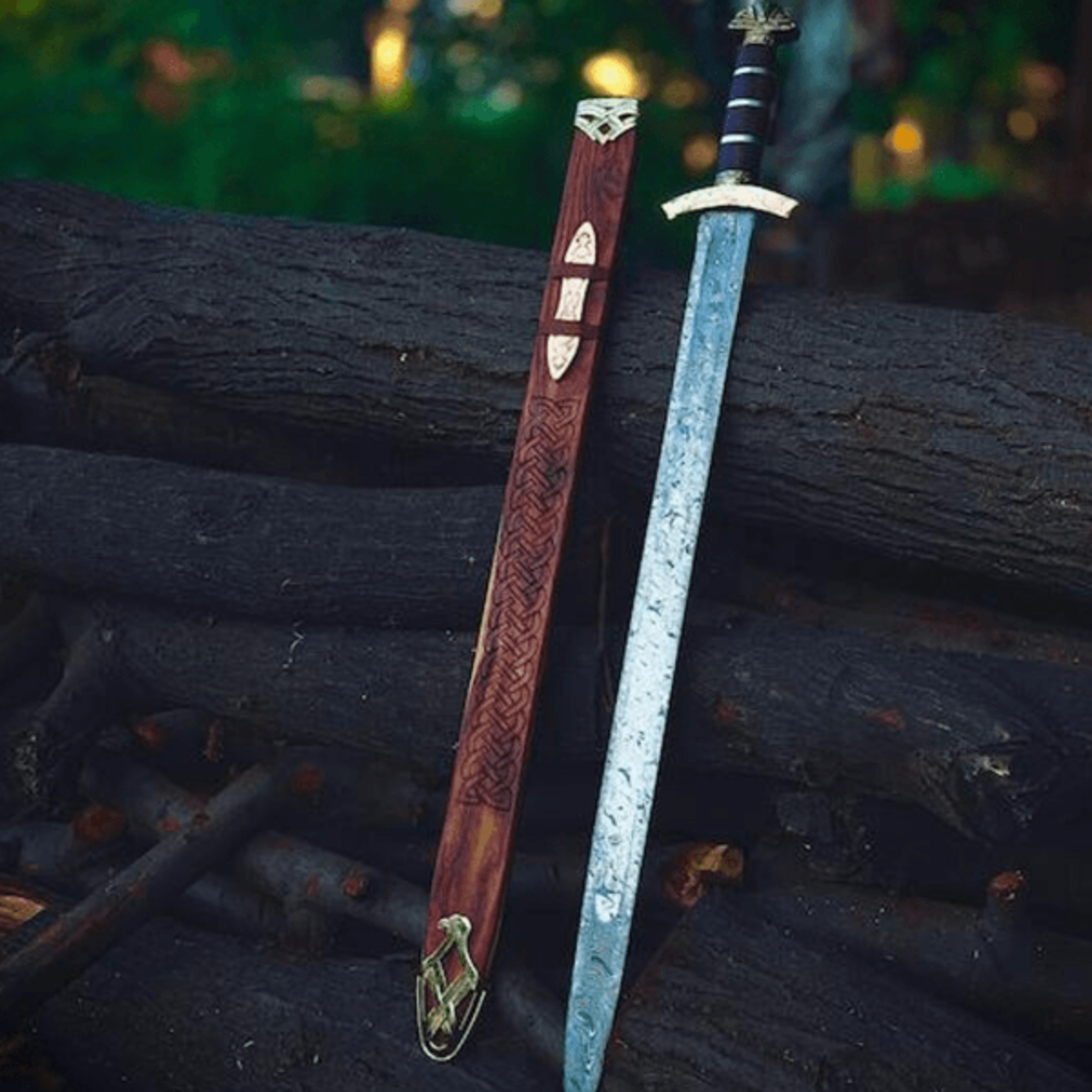 hand-forged damascus steel northmen sword - medieval viking collector's item