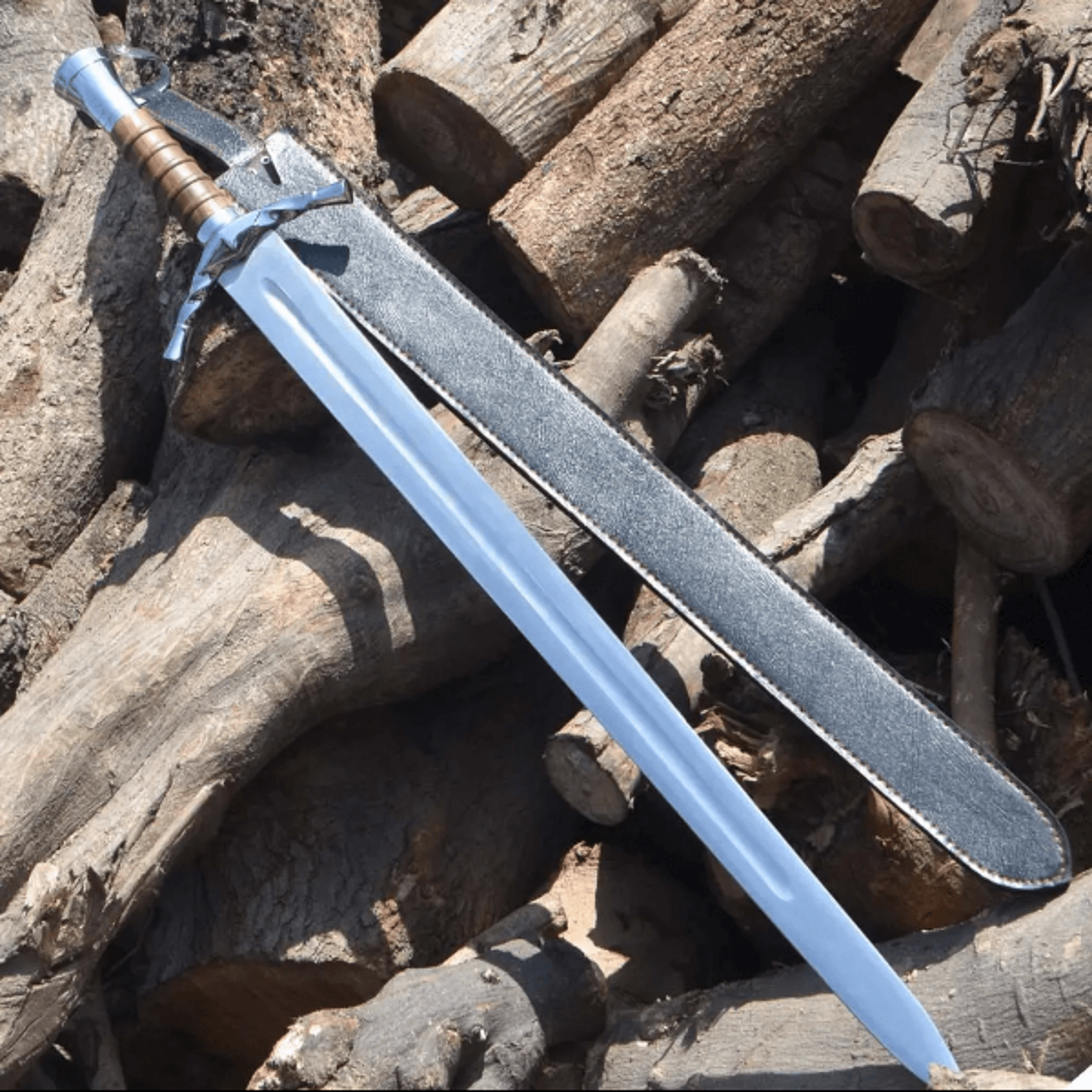 boromir sword replica – silver finish | lotr collectible with display stand & leather sheath
