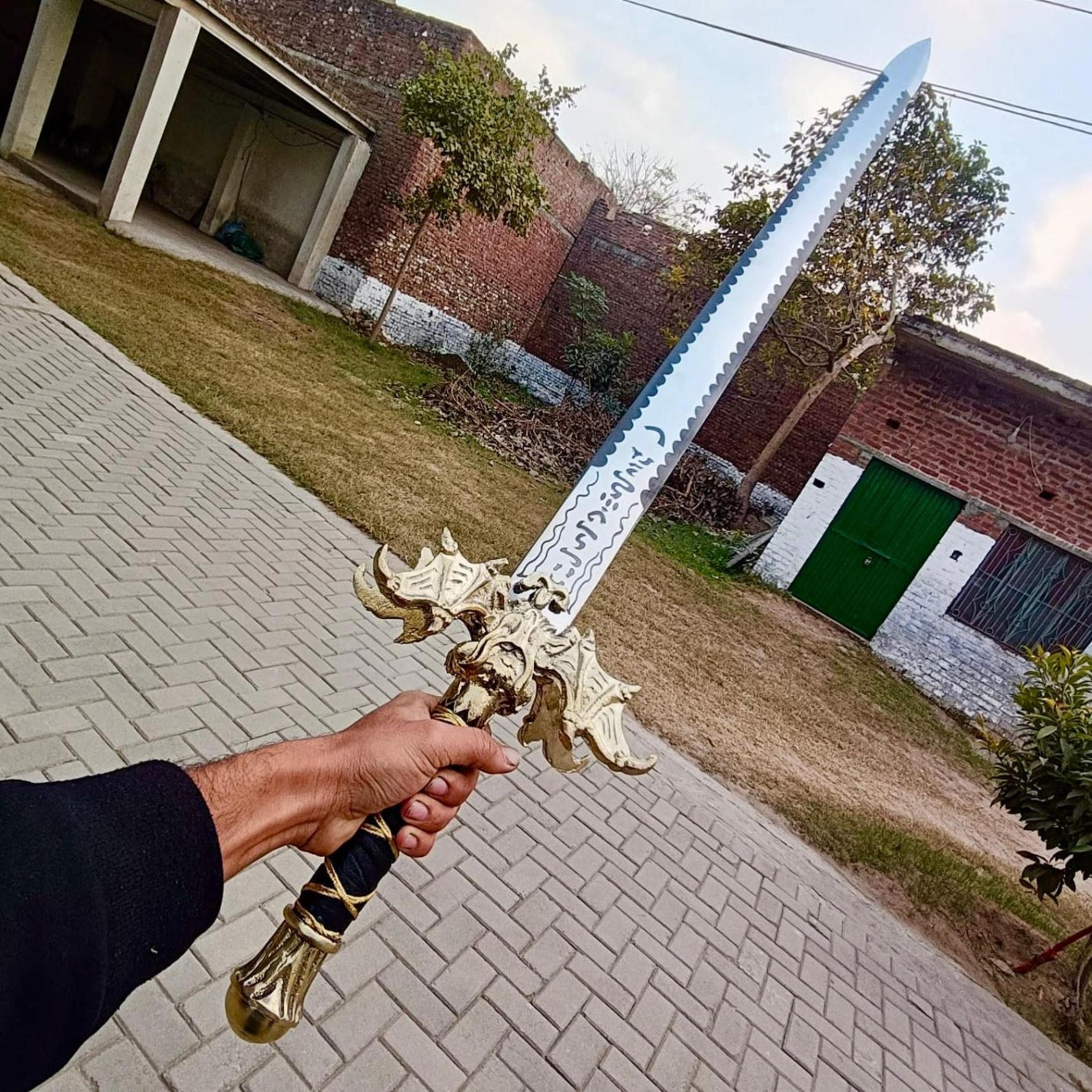 46in handmade demon skull fantasy sword hand forged steel blade gold guard custom made