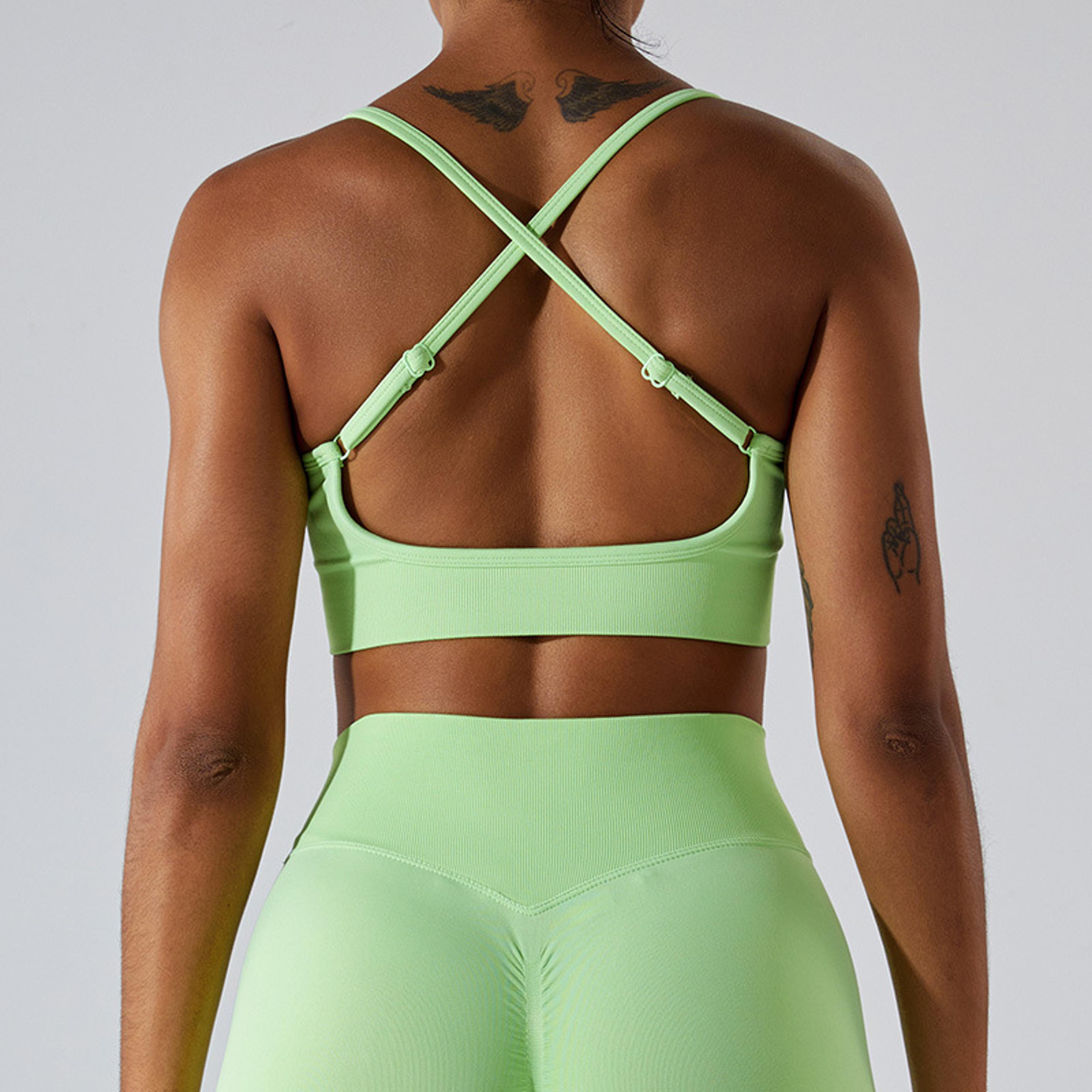 Seamless Cross Back High Support Women Sports Bra Top With Push Up Chest Pads 8