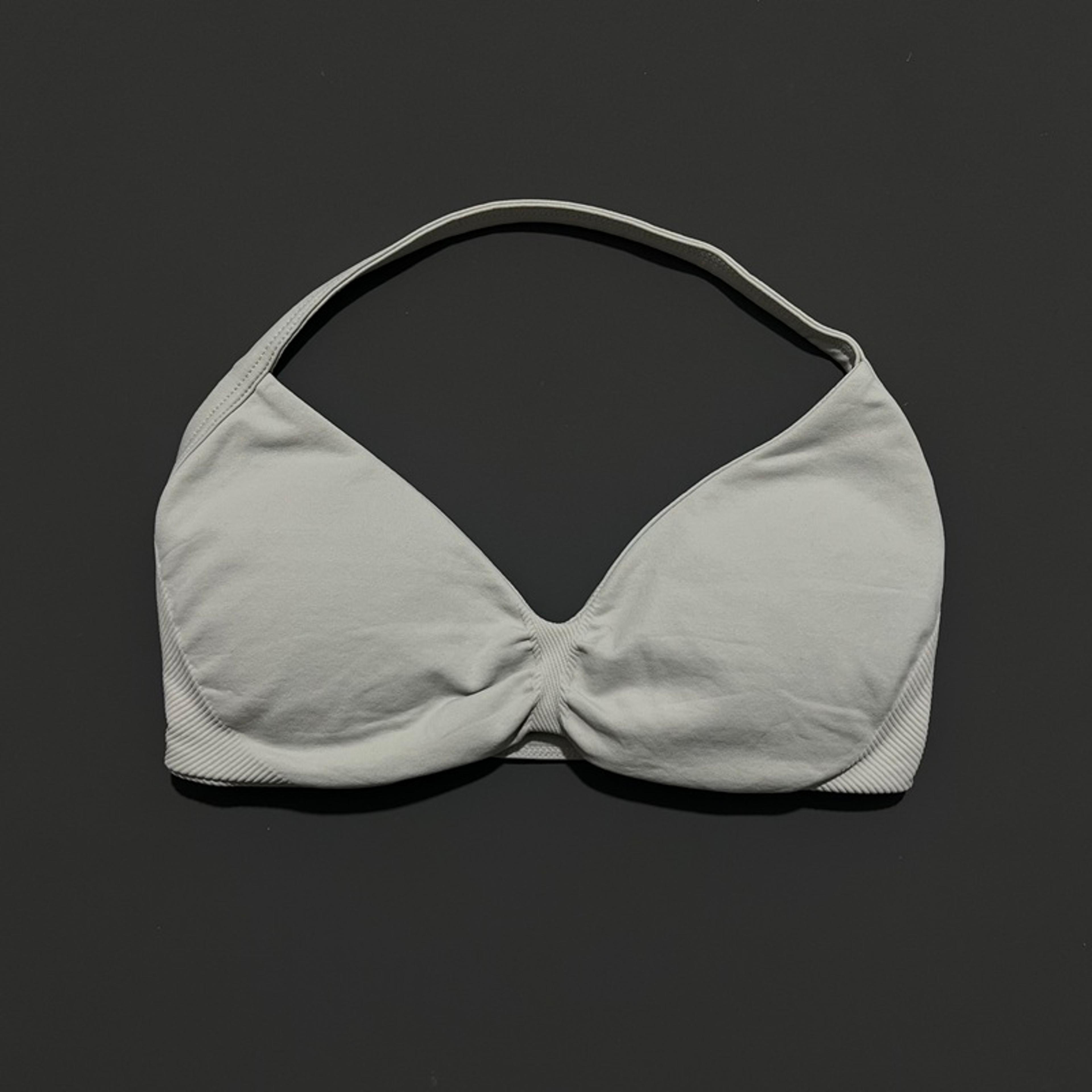 Impact Strappy Seamless High Support Sports Bra For Yoga And Gym 23