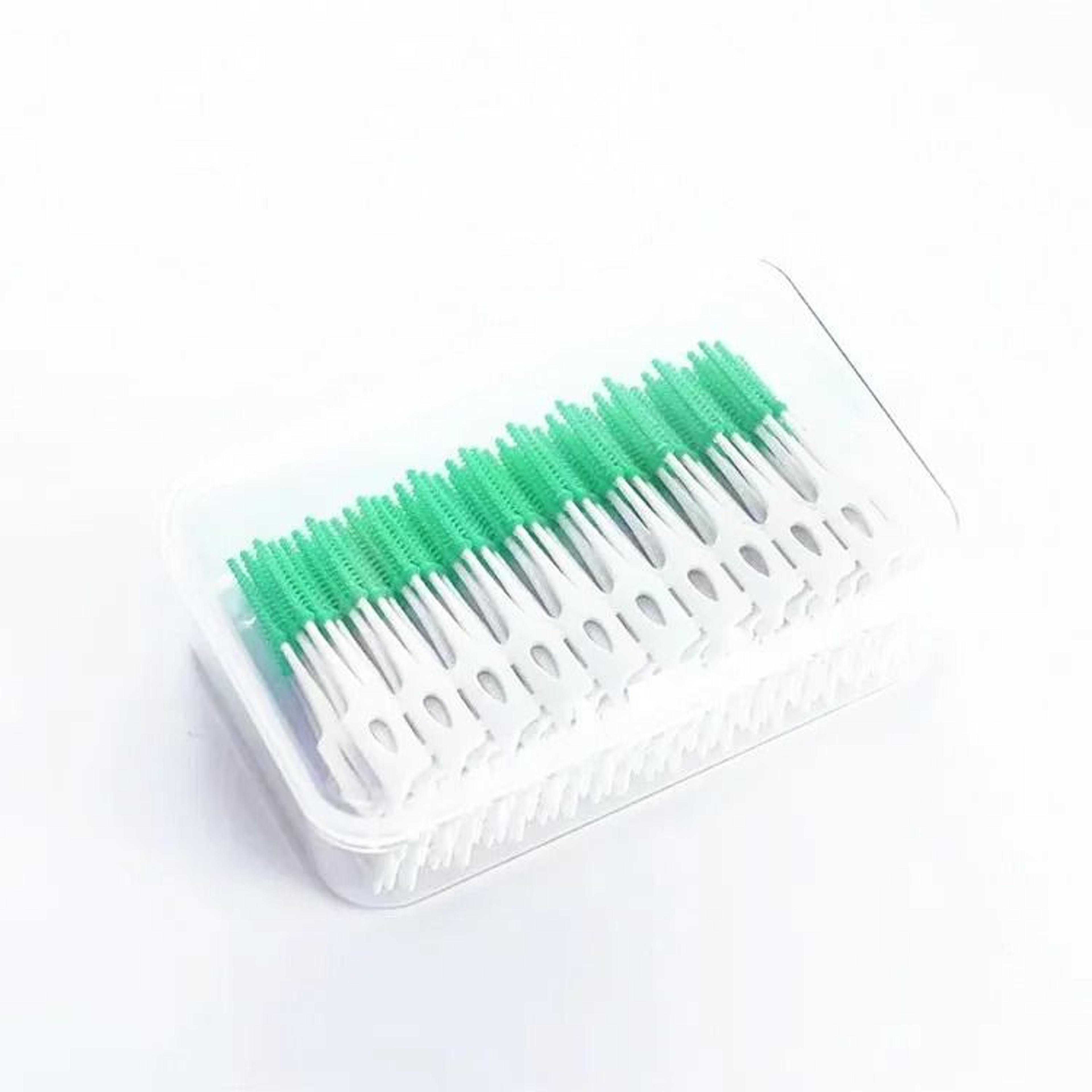 Curved Interdental Cleaning Brush Set  20 Piece Dental Care Kit 13