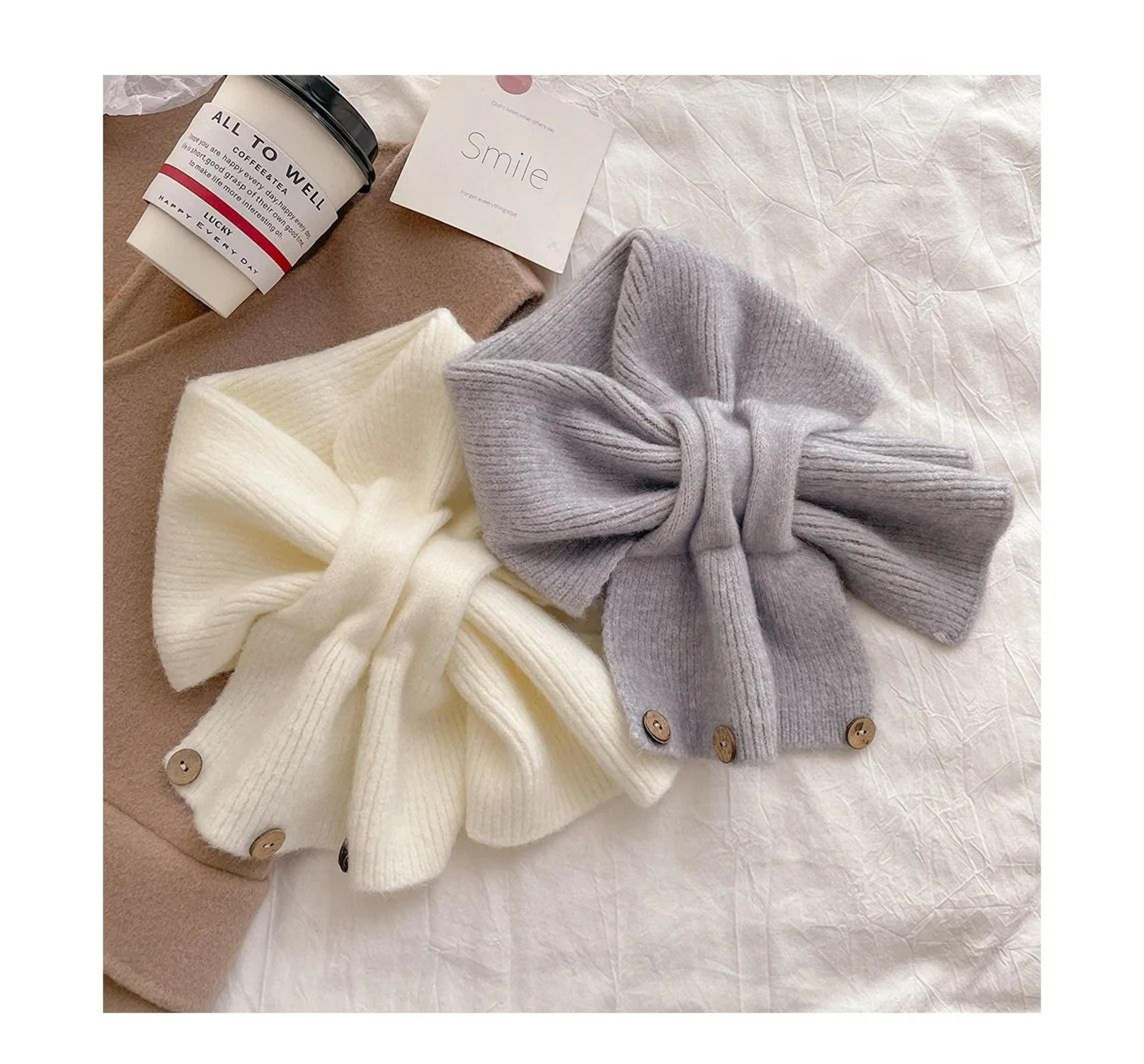 Korean Edition CrossKnit Scarf  Stylish ColorBlocked Thermal Button Neck Cover 2