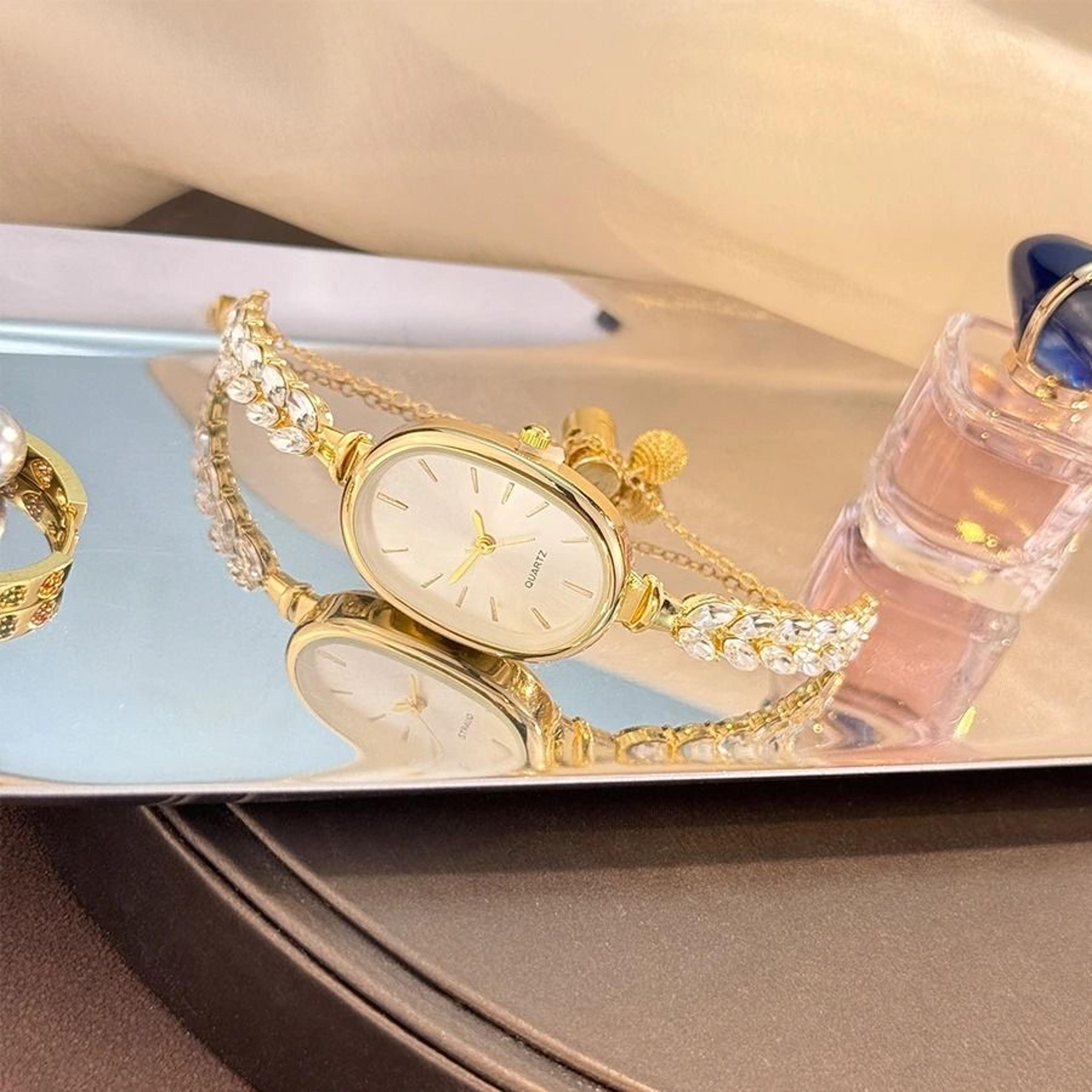 Oval LeafDiamond Bracelet Watch  Super Convenient PullCord Quartz Timepiece With NatureInspired Acc 2