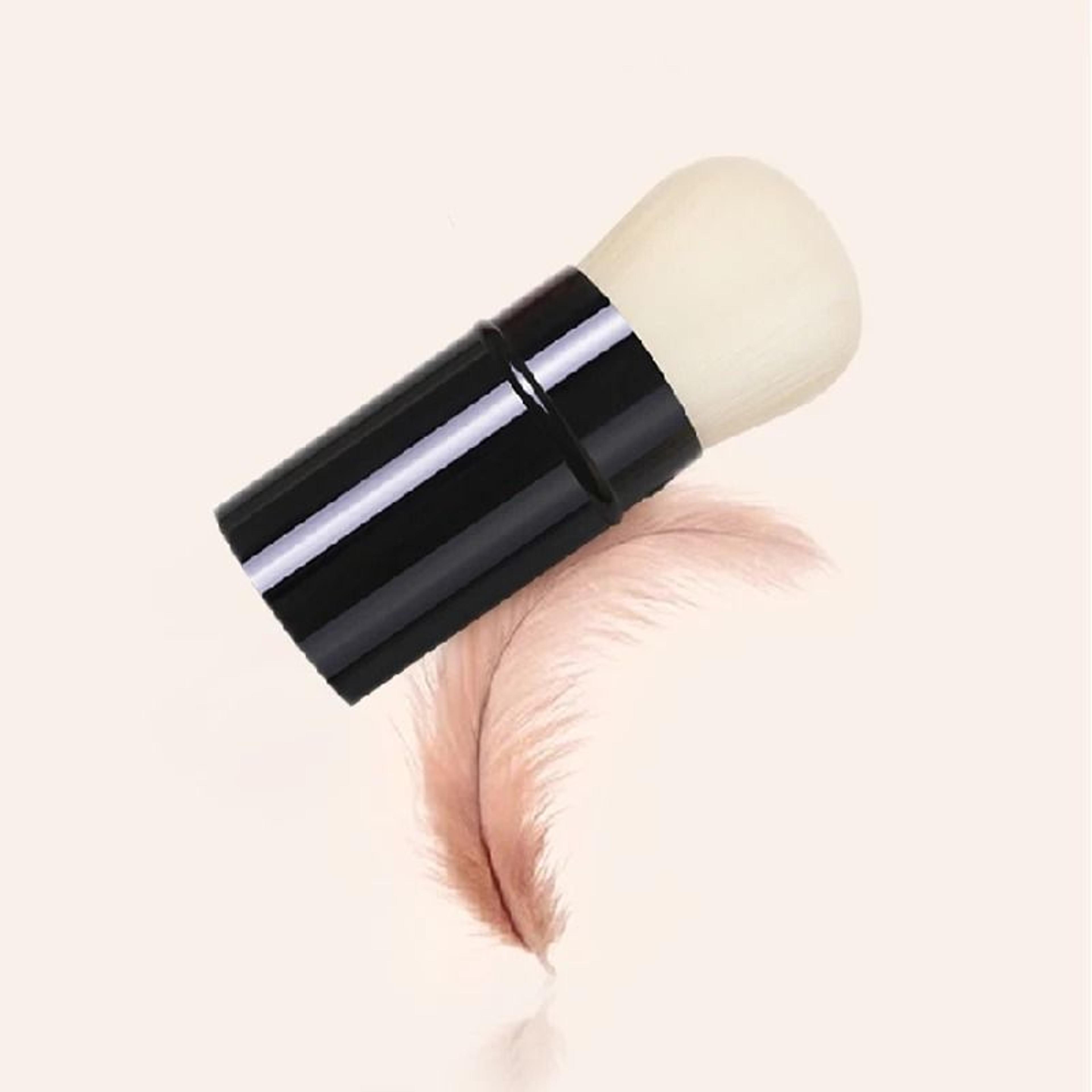 Multifunctional Makeup Brush  Portable Travel Tool With Protective Lid 2