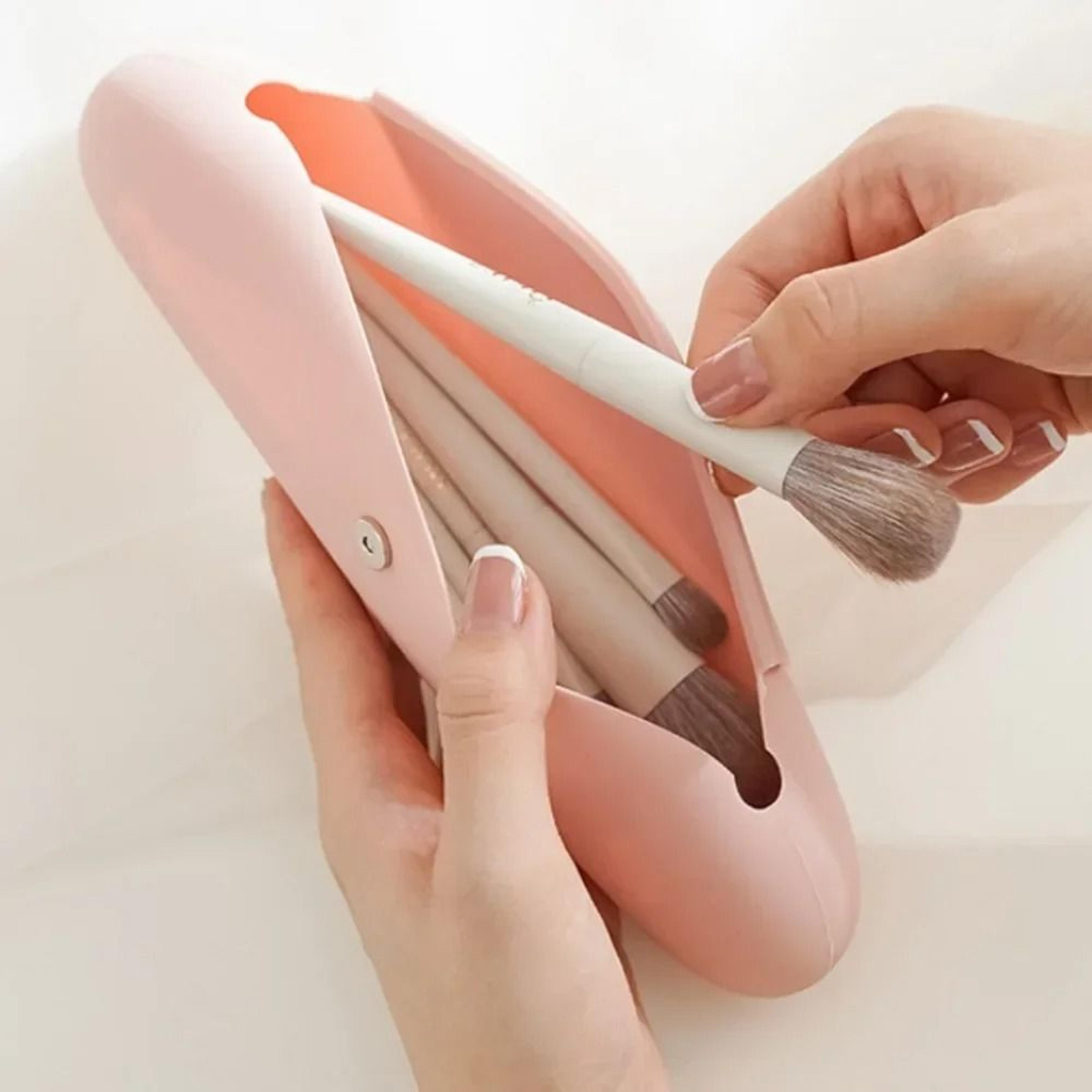 Silicone Portable Makeup Brush Holder 3