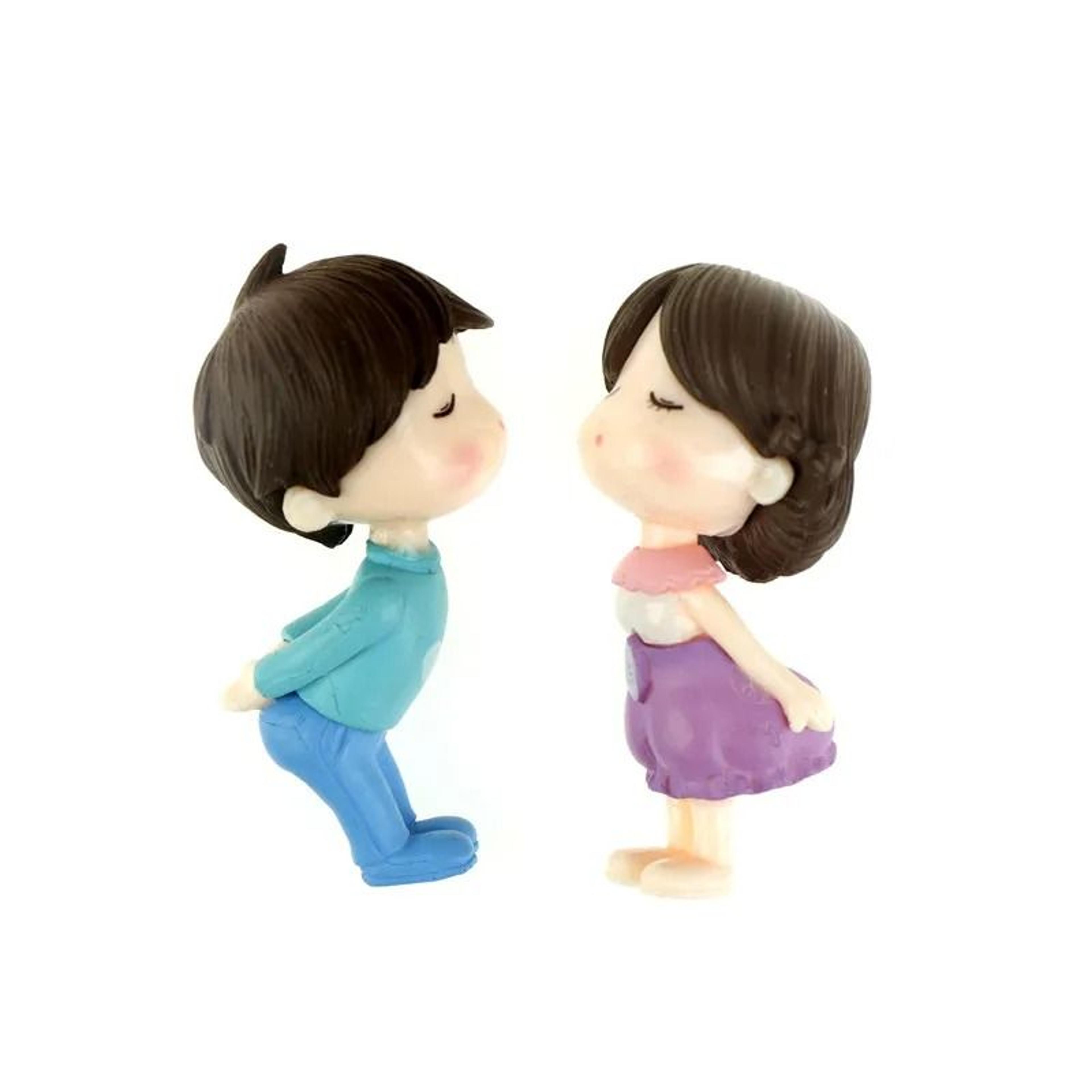 Romantic Narrative Sculpture  HighDefinition Lovers Architectural Ornament 19
