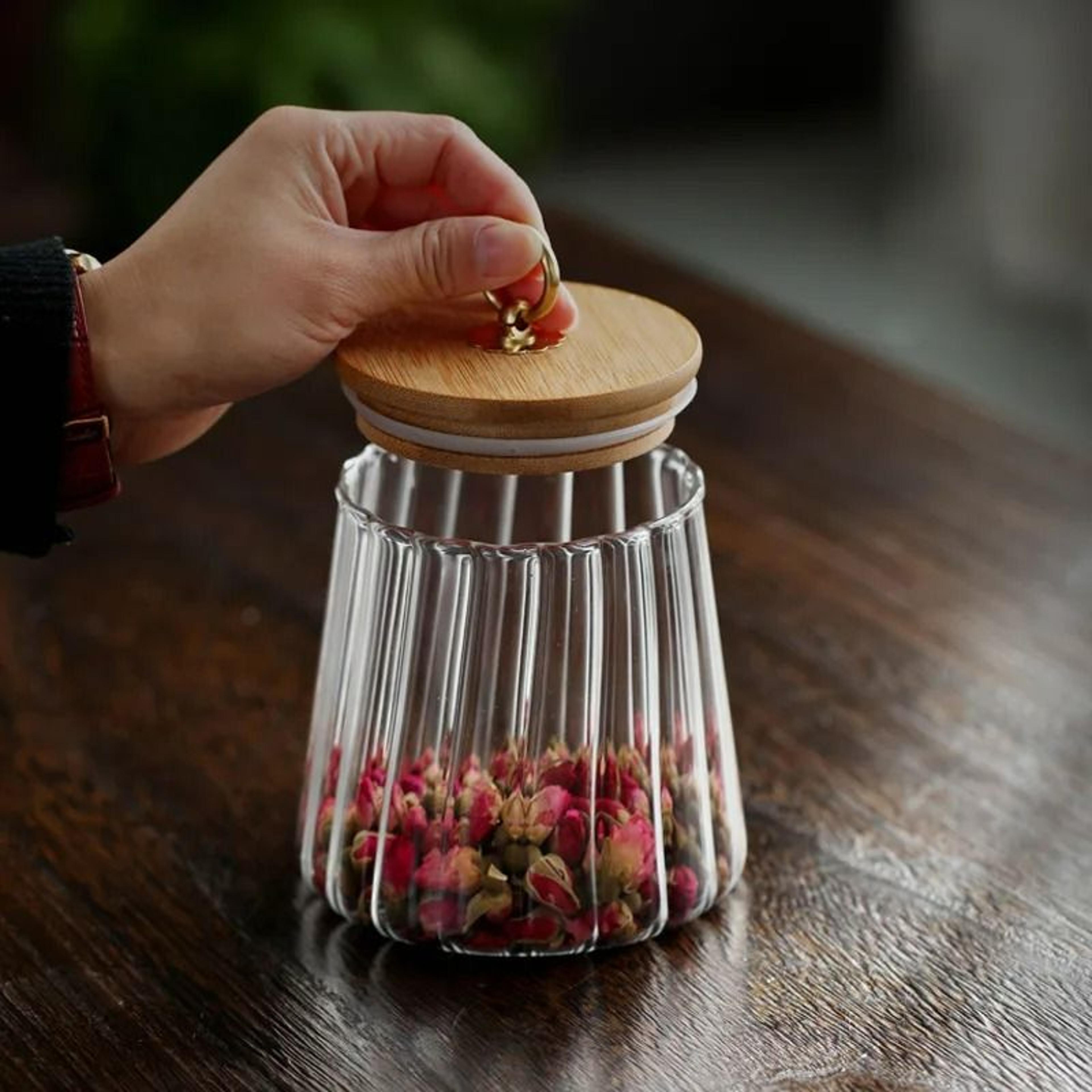 Airtight Glass Food Storage Jar With Natural Wood Lid And MoistureProof Kitchen Countertop Containe 2