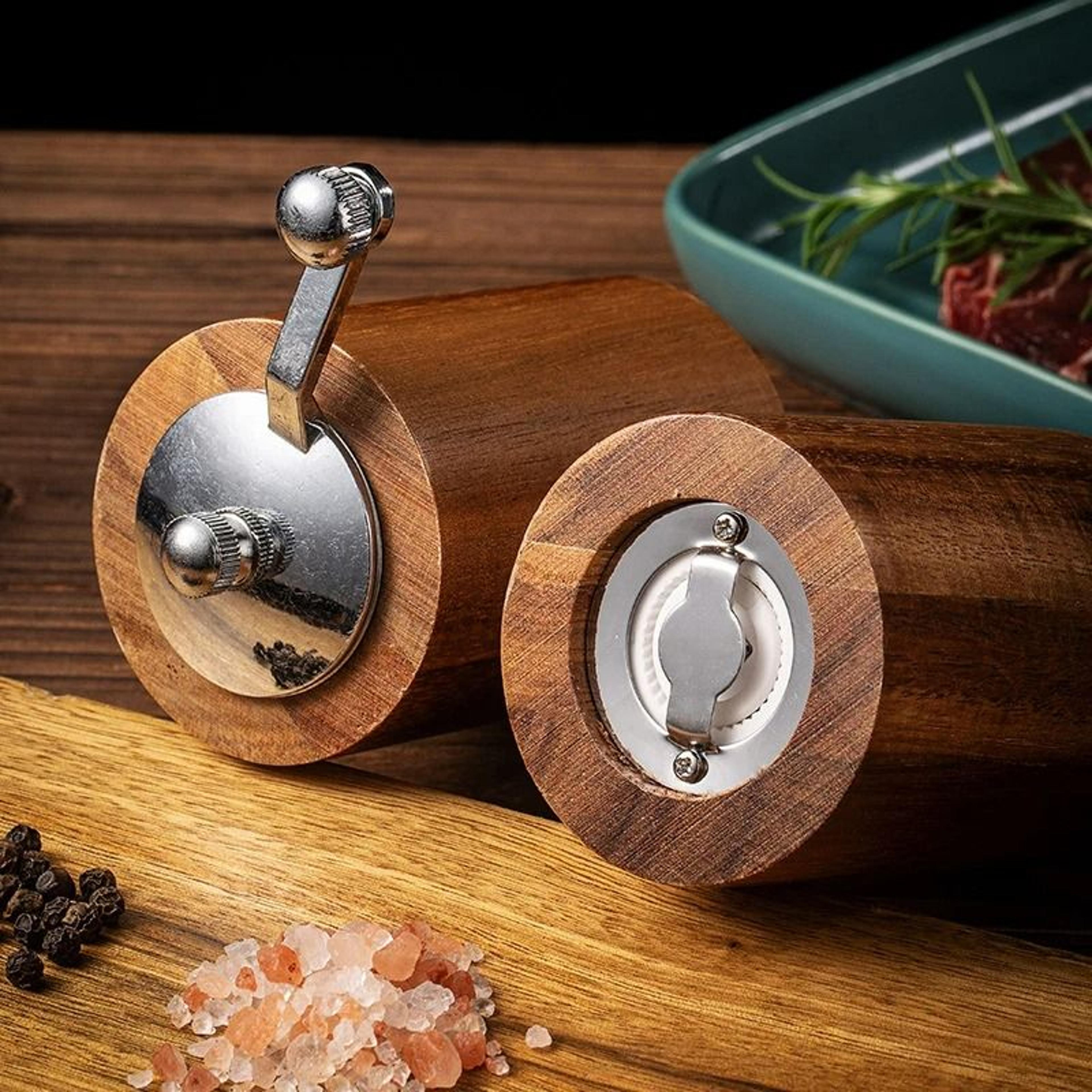 HandCranked Solid Wood Manual Pepper Grinder 2