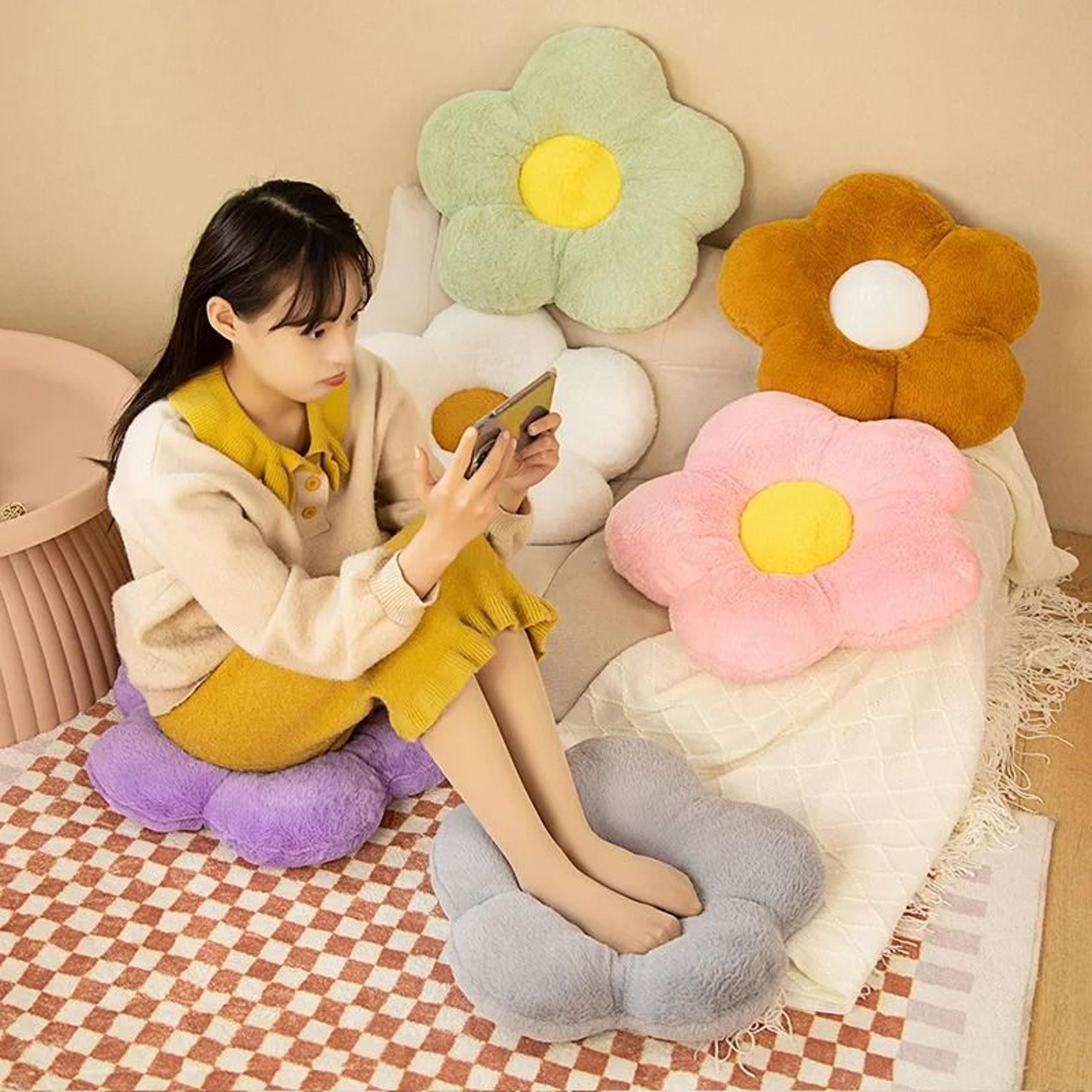 Soft Plush Flower Floor Cushion Seat Pillow 3