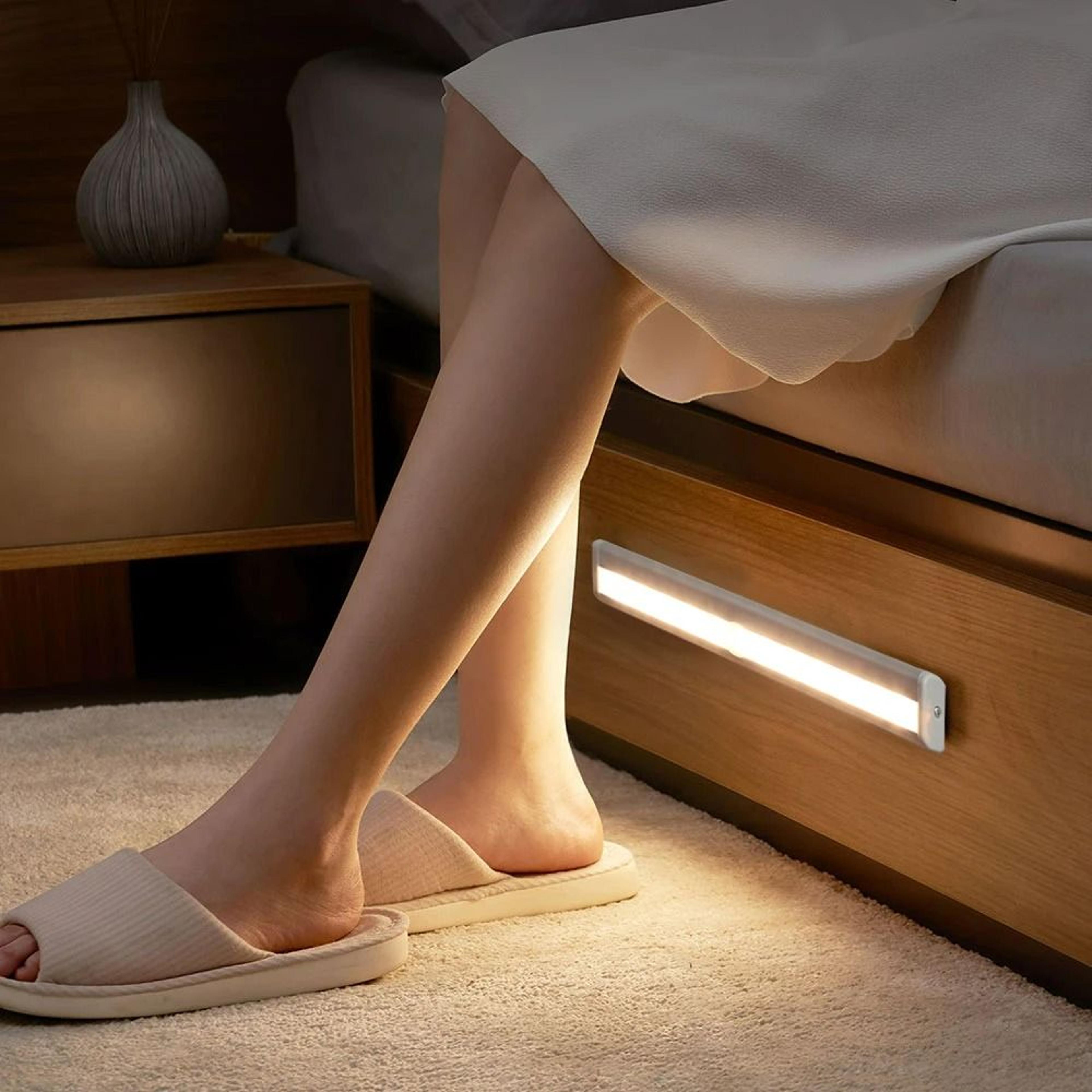 UltraThin Aluminum Motion Sensor LED UnderCabinet Light 4
