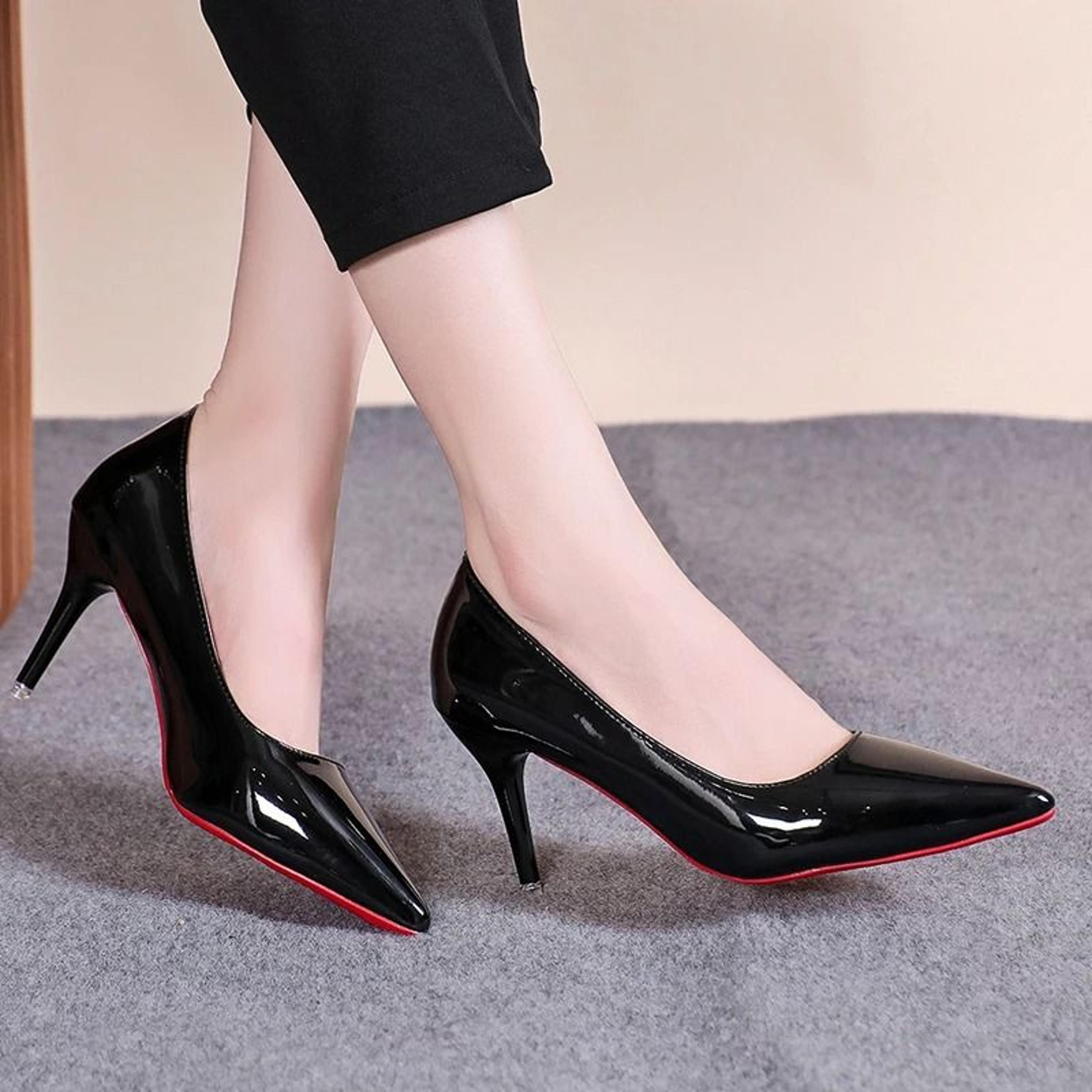Classic Red Sole Pointed Toe Black Patent Leather Stiletto Pumps 5