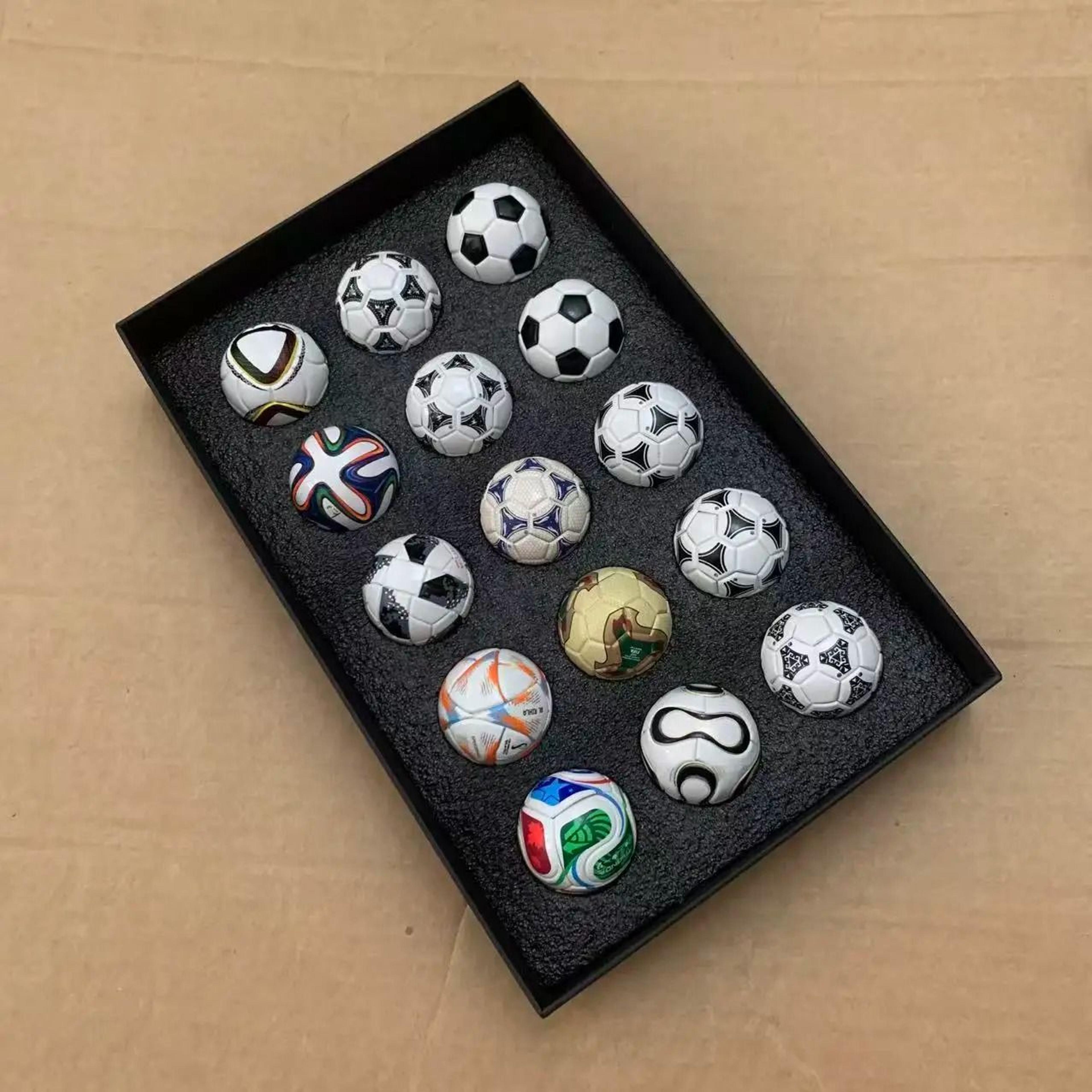 2026 World Soccer Cup Commemorative 15Piece Mini Ball Collection With Display Showcase 4
