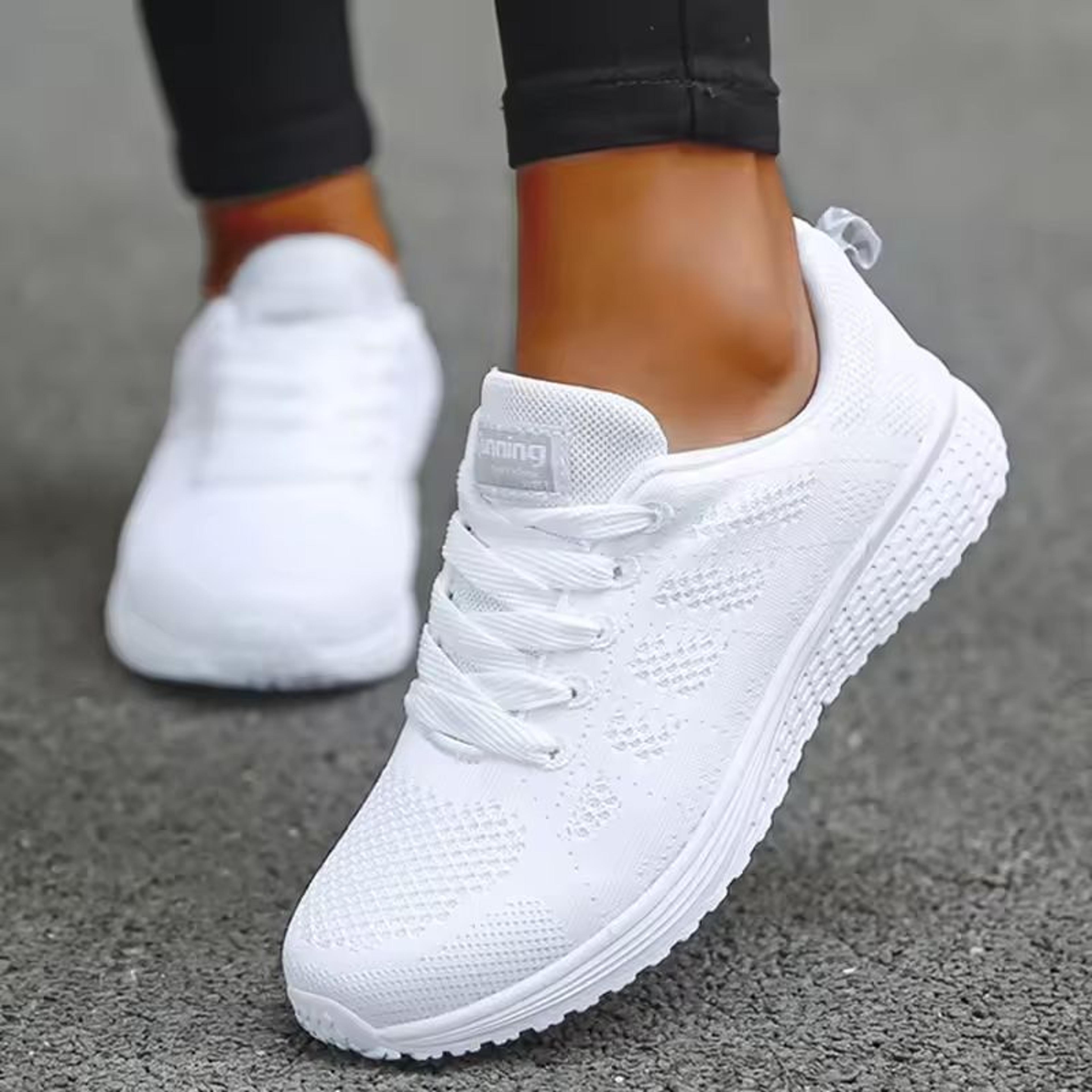 AirFlex Womens Breathable Mesh Sneakers Lightweight Lace Up Vulcanized Shoes For Active Comfort 1