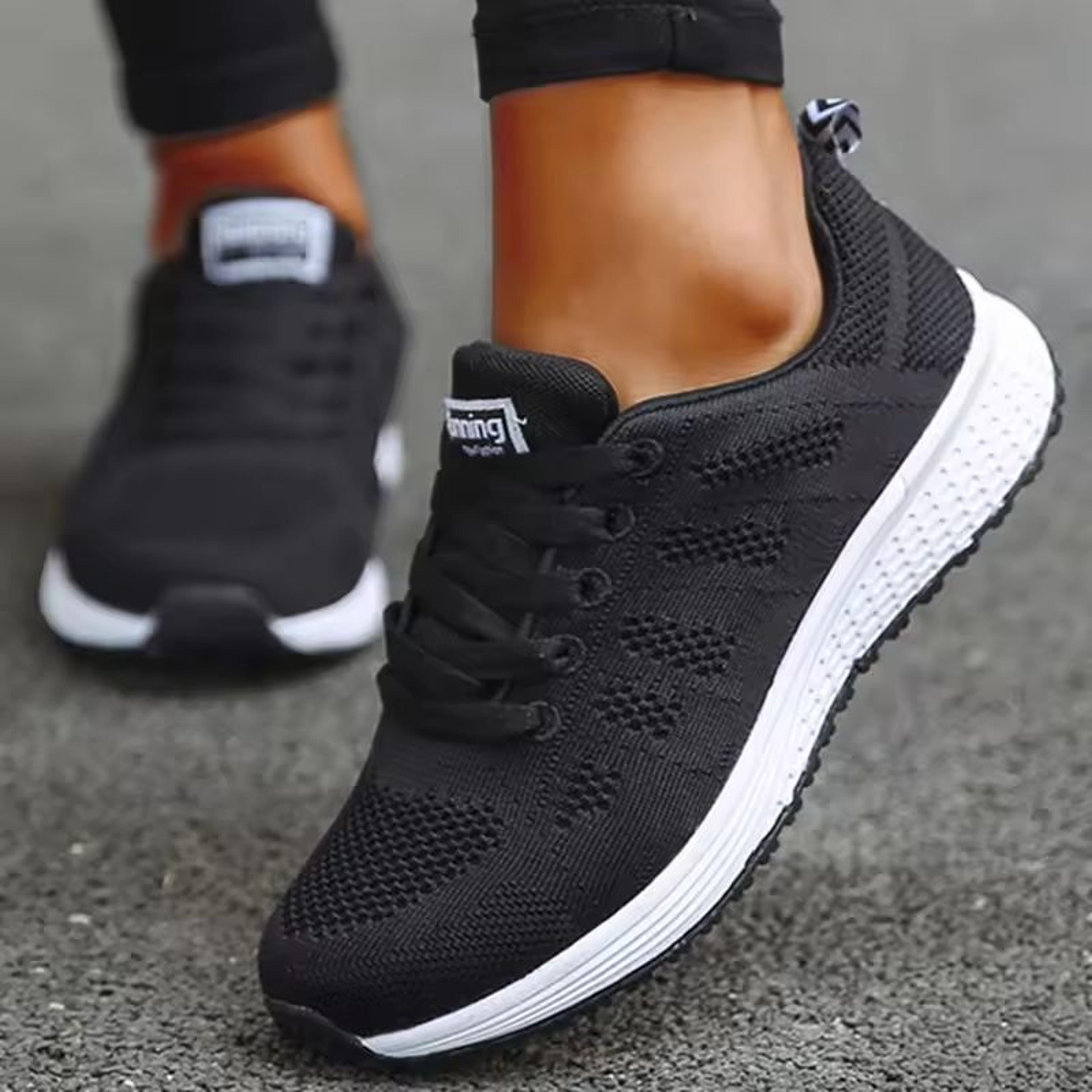 AirFlex Womens Breathable Mesh Sneakers Lightweight Lace Up Vulcanized Shoes For Active Comfort 7