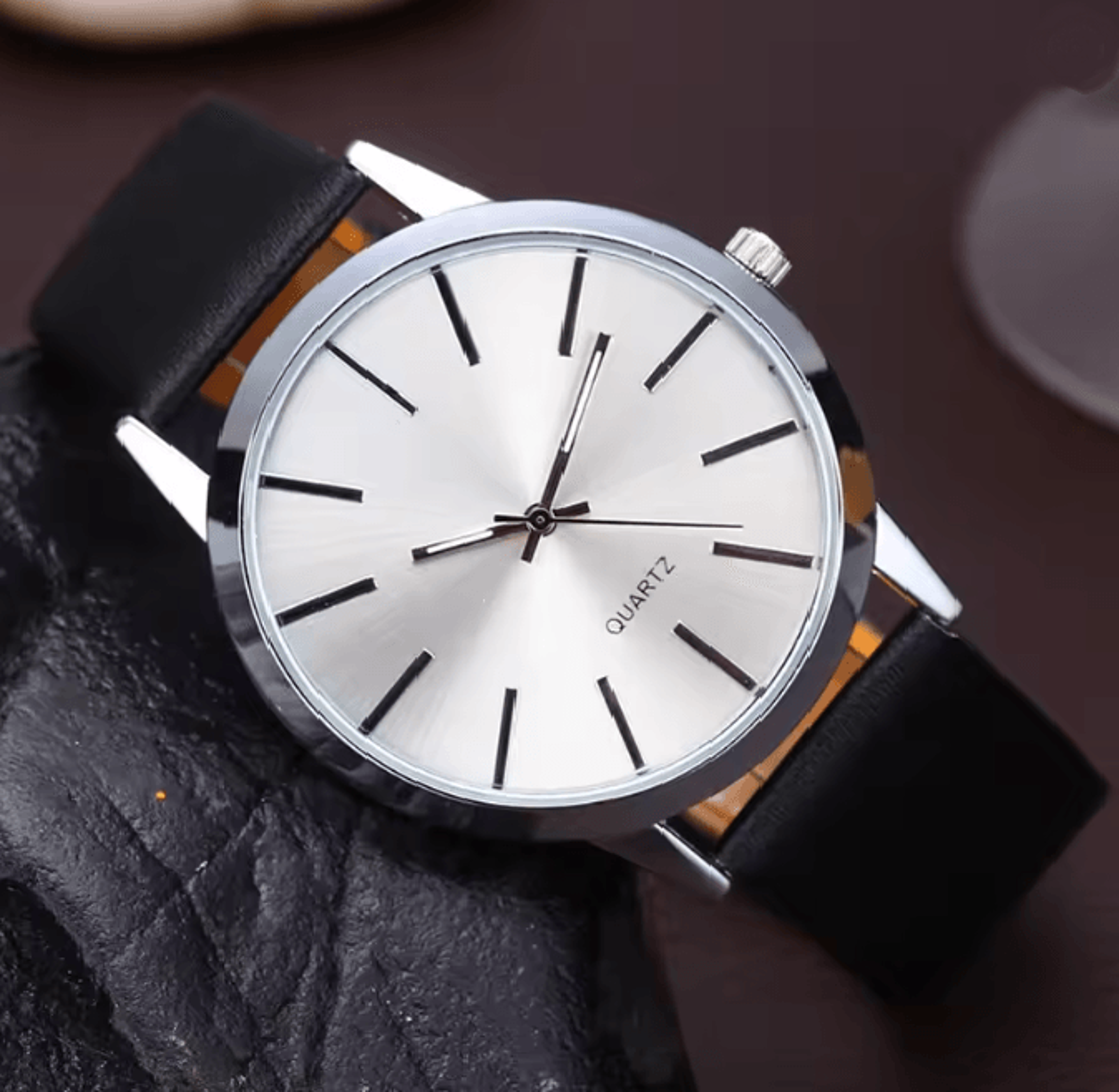 casual luxury quartz watch for men
