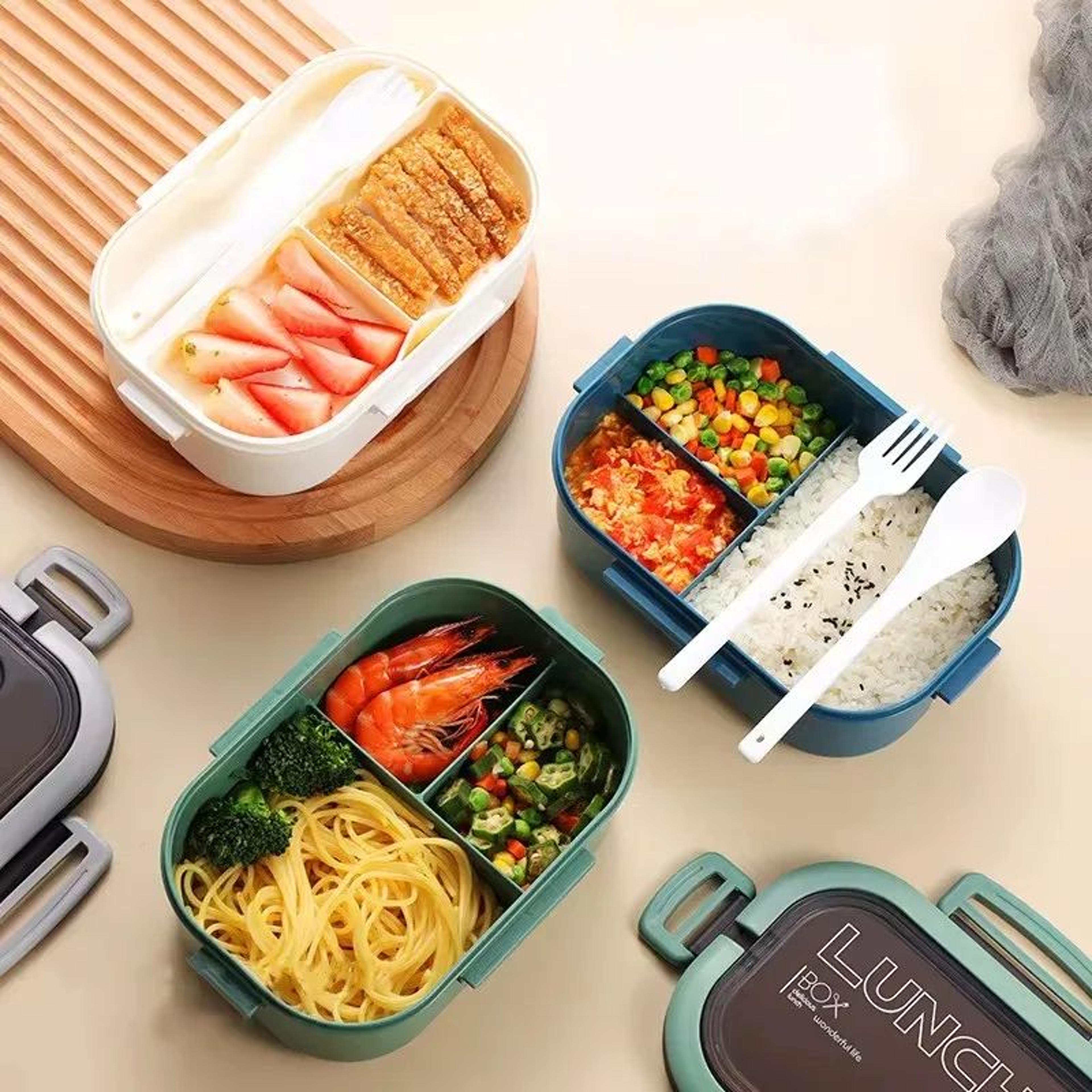 Portable Lunch Box With Compartments And Built In Utensils 3