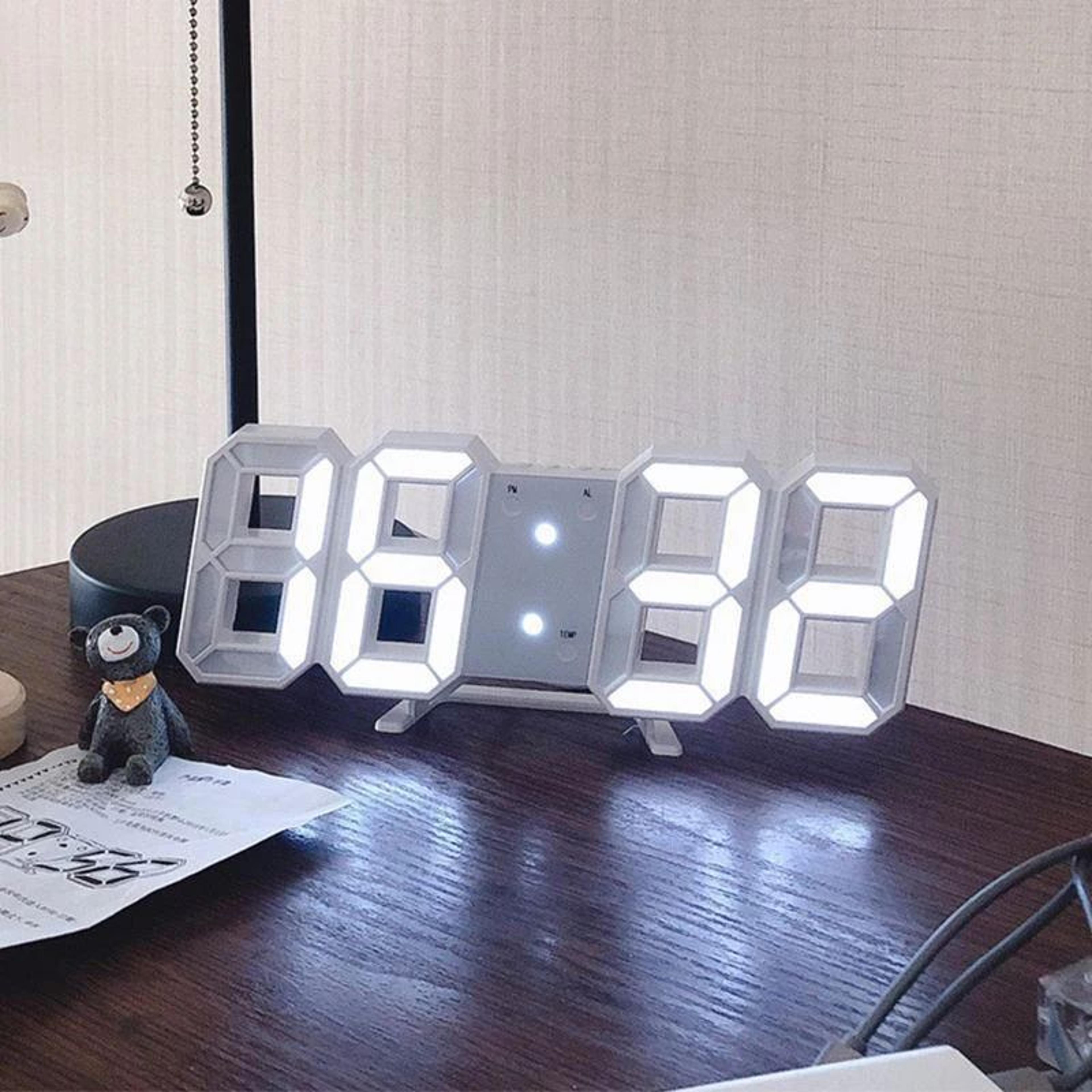 Modern LED Digital Alarm Clock Voice Activated Silent Desk Clock With 3D Display 5