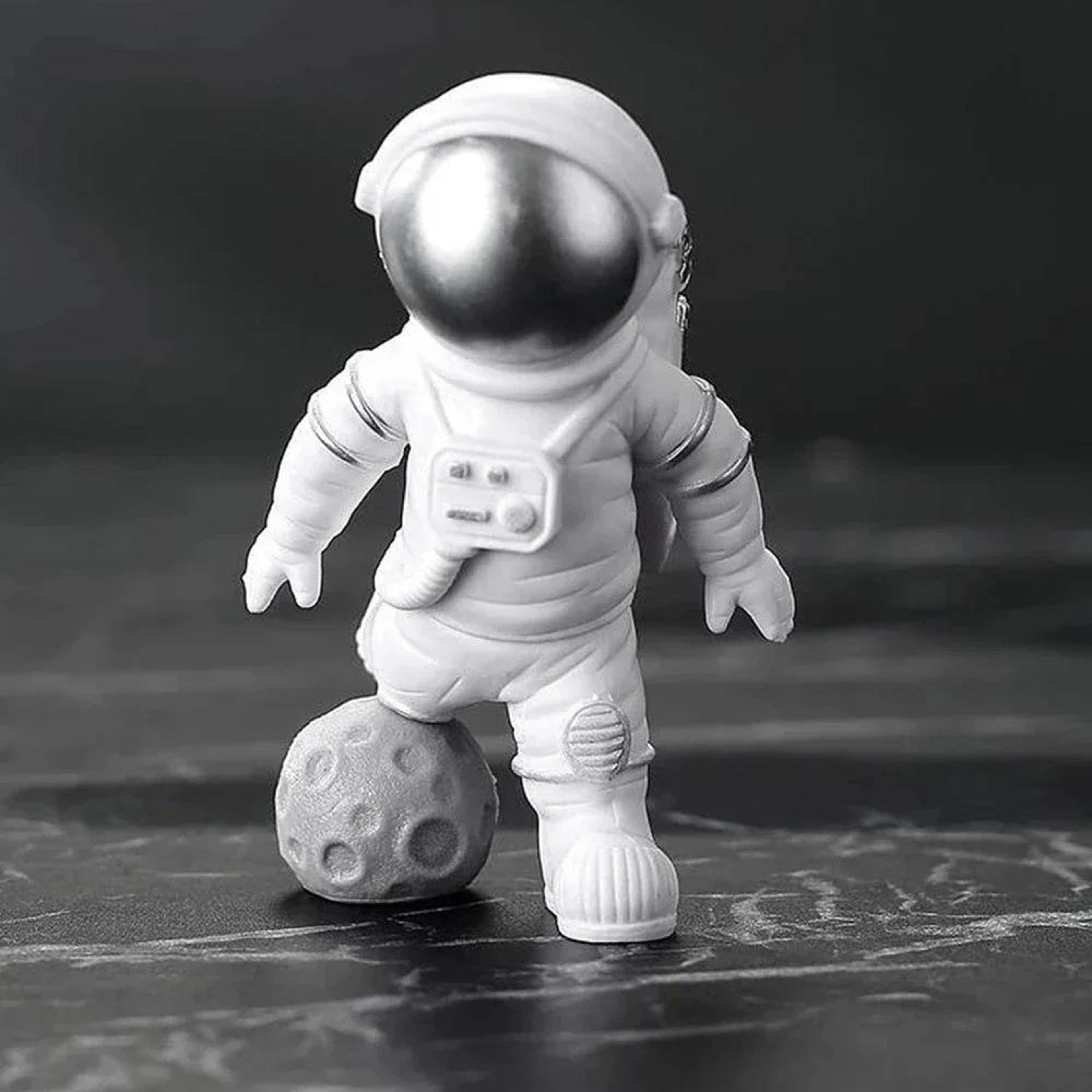 Astronaut Figurine Set Space Theme Desk Decor Mini Spaceman Statues For Home 1