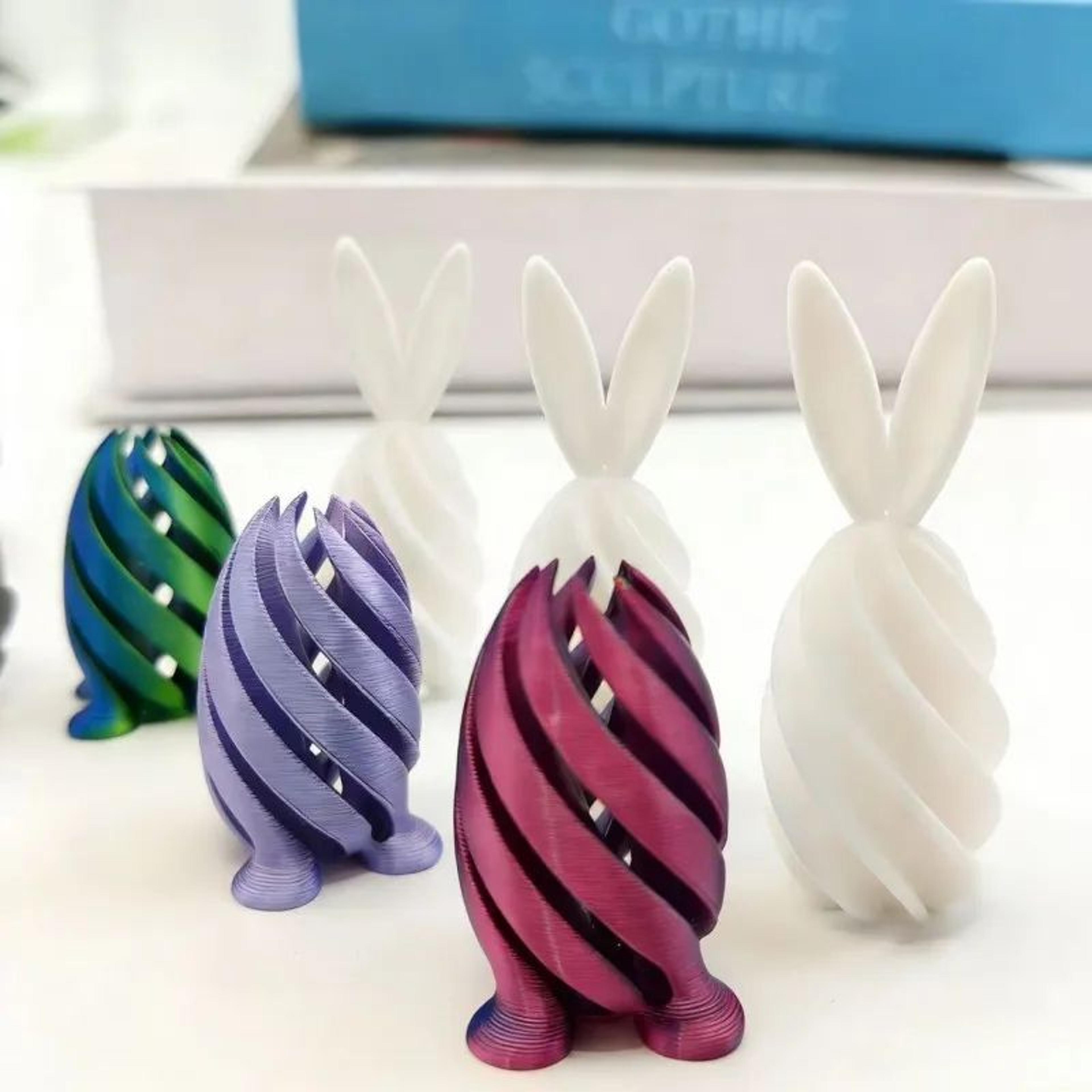 3D Printed Rotating Pyramid Fidget Toy Anti Stress Spiral Cone 1