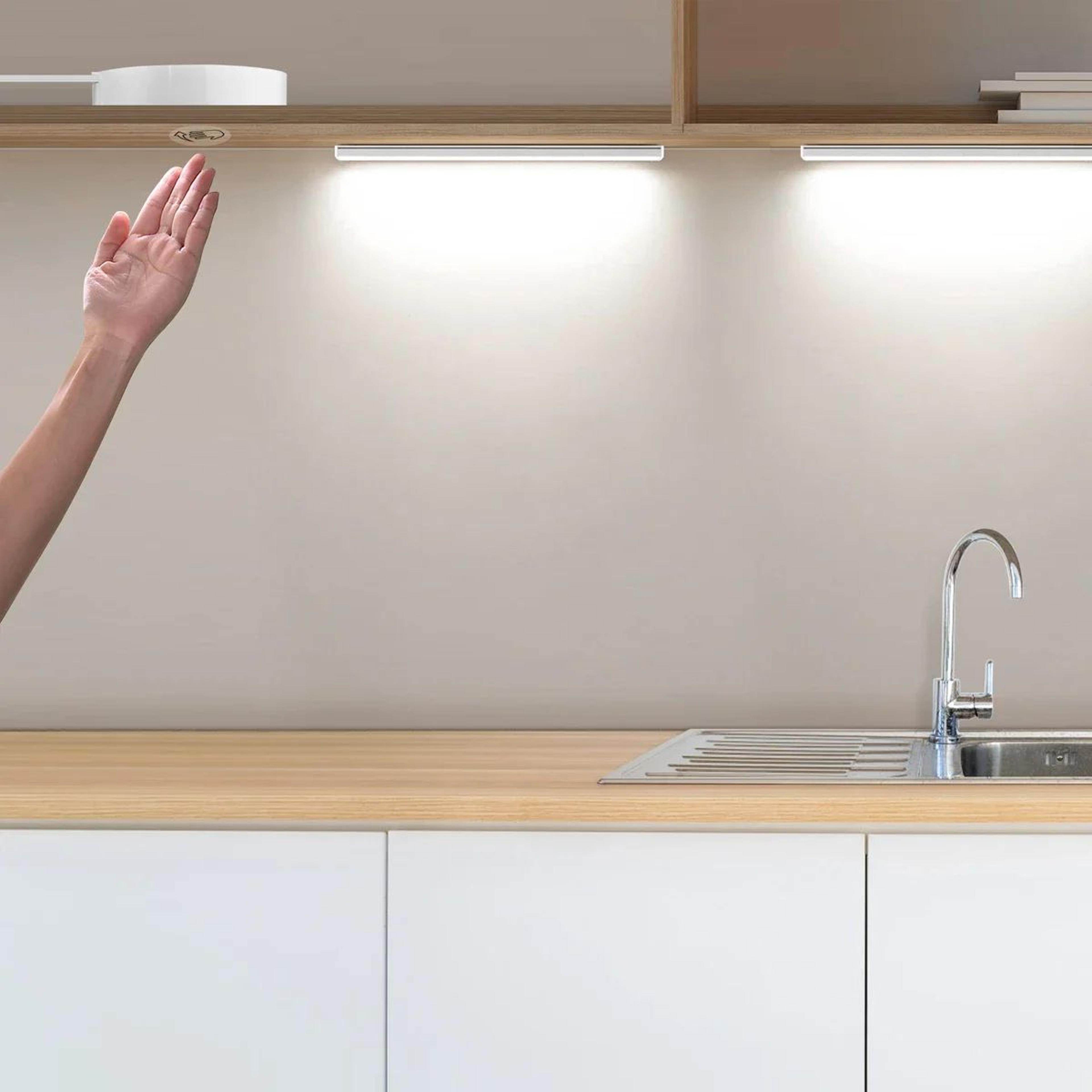 Dimmable LED Cabinet Bar Lights With Touch Sensor 1