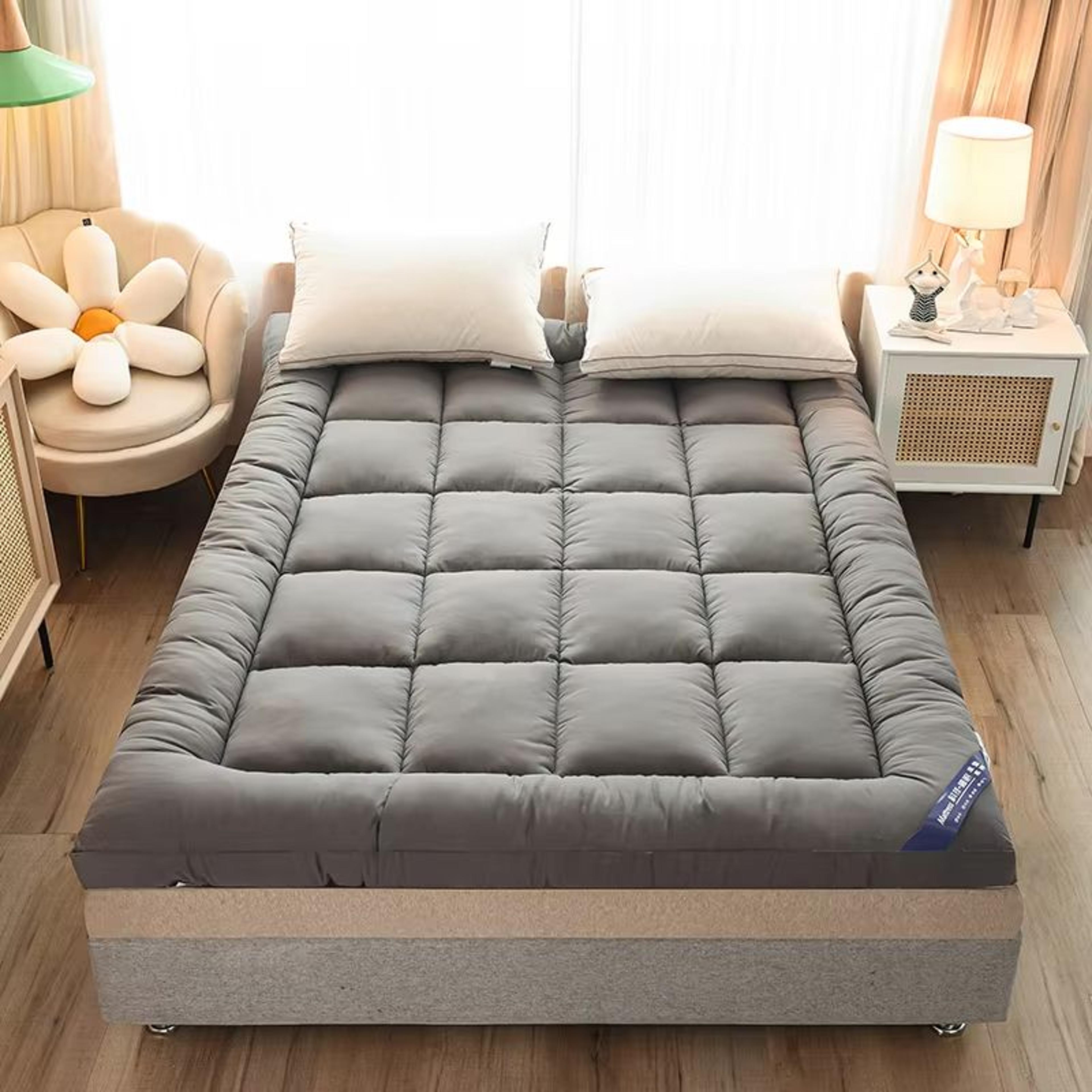 Queen Mattress Topper  Extra Thick 1000 GSM Bed Pad With Elastic Pocket For Body Pain Relief  Comfo