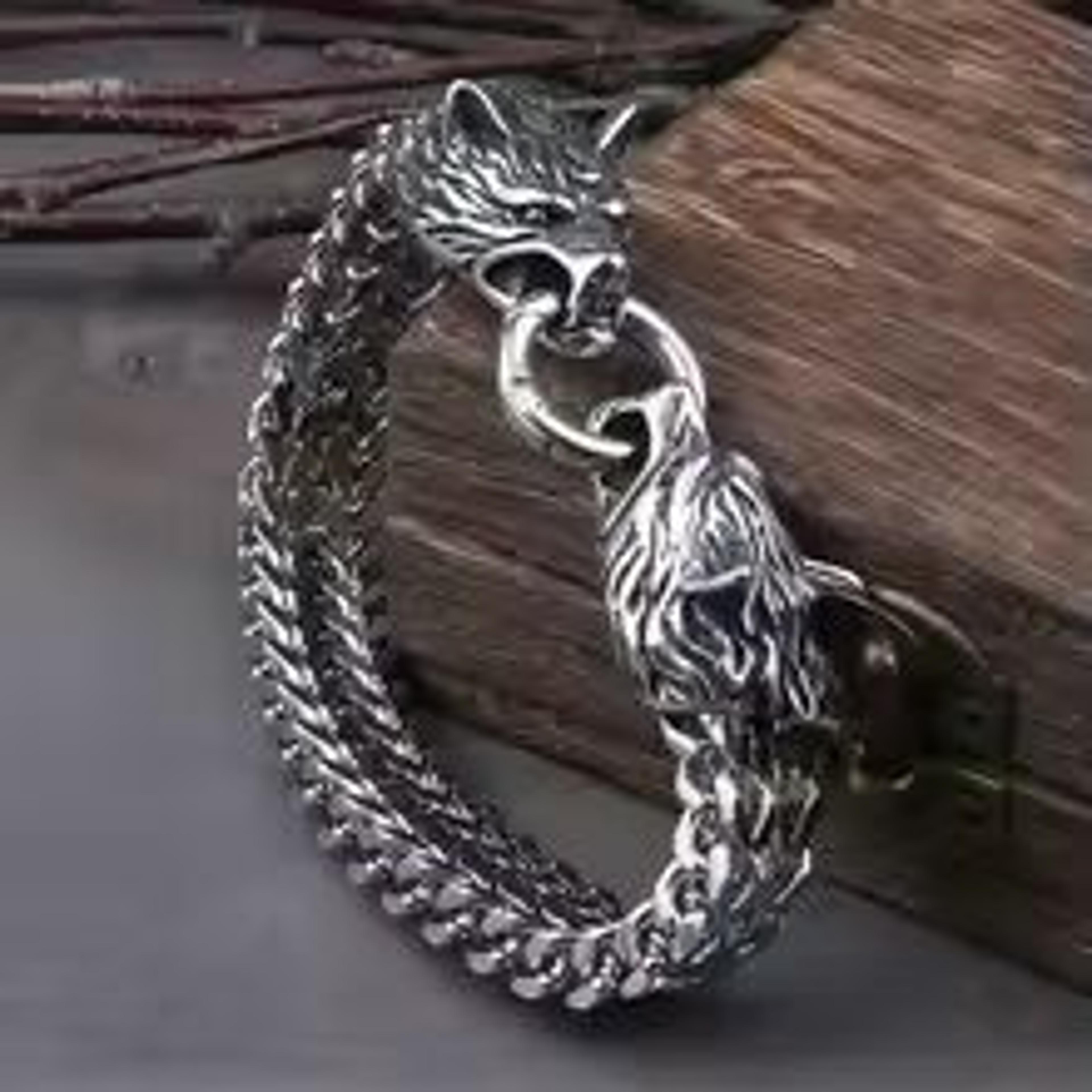 viking wolf-head stainless steel bracelet – nordic wolf head personality trendy men's accessory