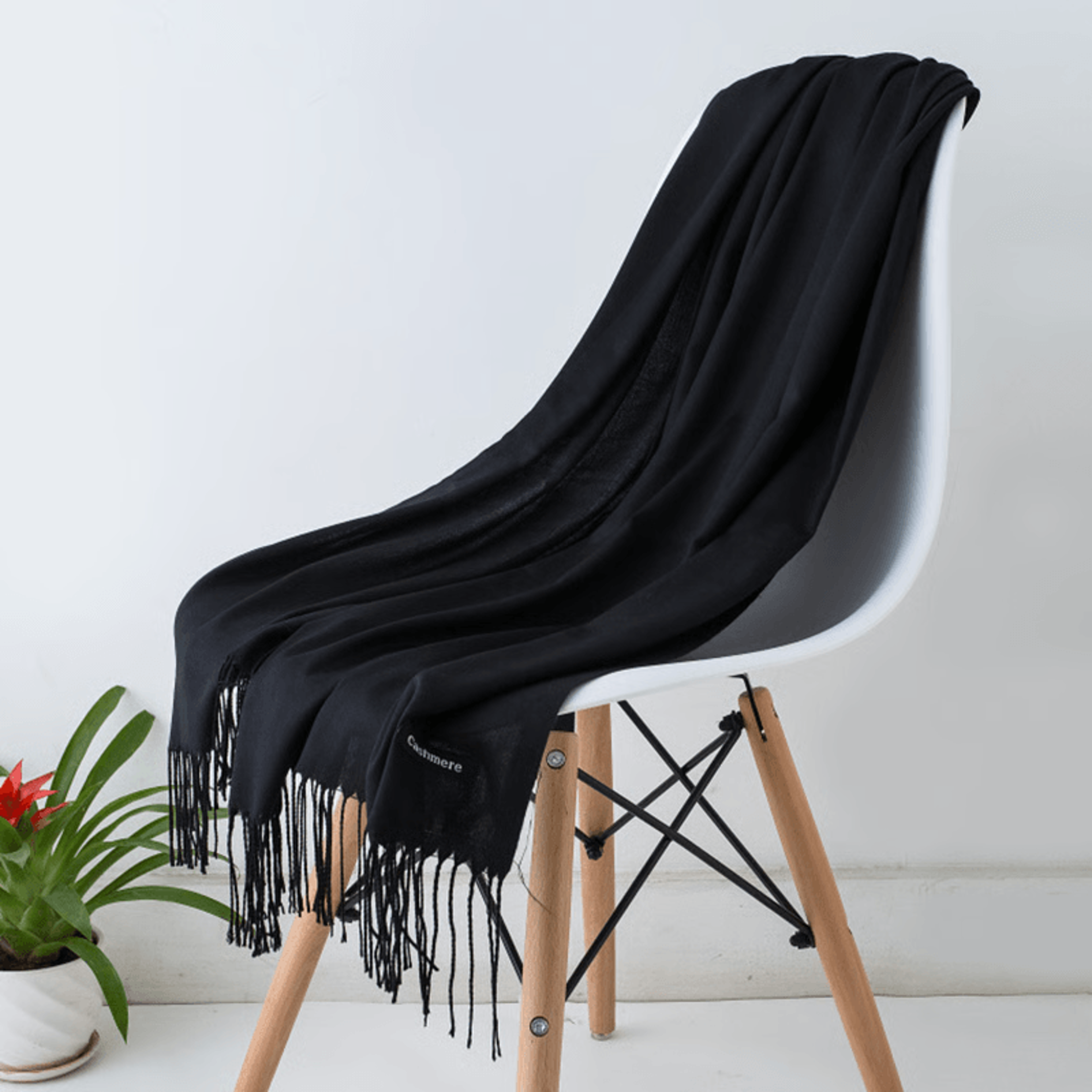 luxury cashmere scarf – soft winter wrap with tassels for work, travel & gifting